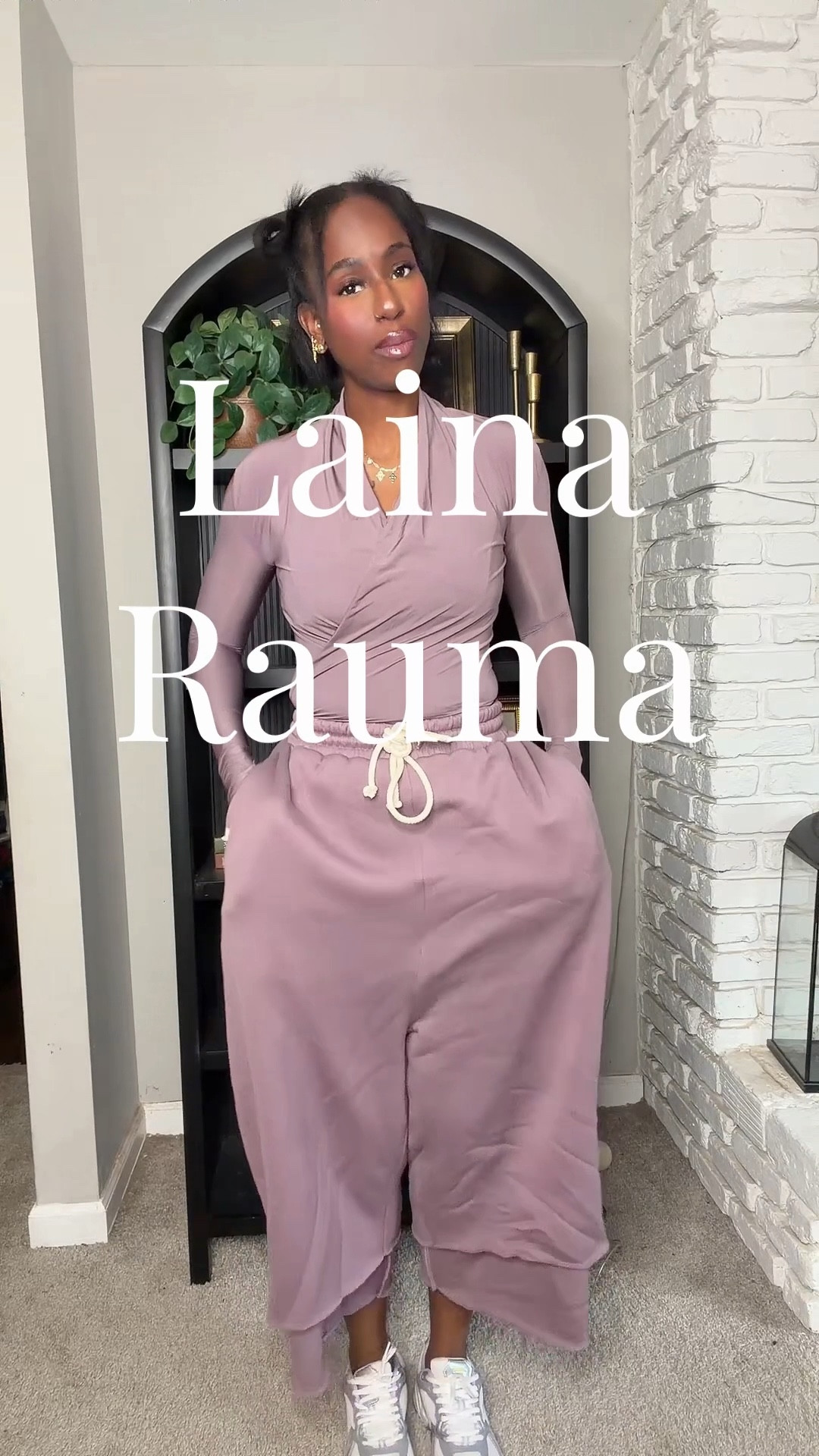 Laina Rauma Set/Sweats
Cloud Super Short (Amethyst)
Cloud Super Jogger (Midnight & Clay)
Soft Shimmer Wrap Top


#sweatpants #lainarauma #sweatset

#LTKgrwm #LTKootd