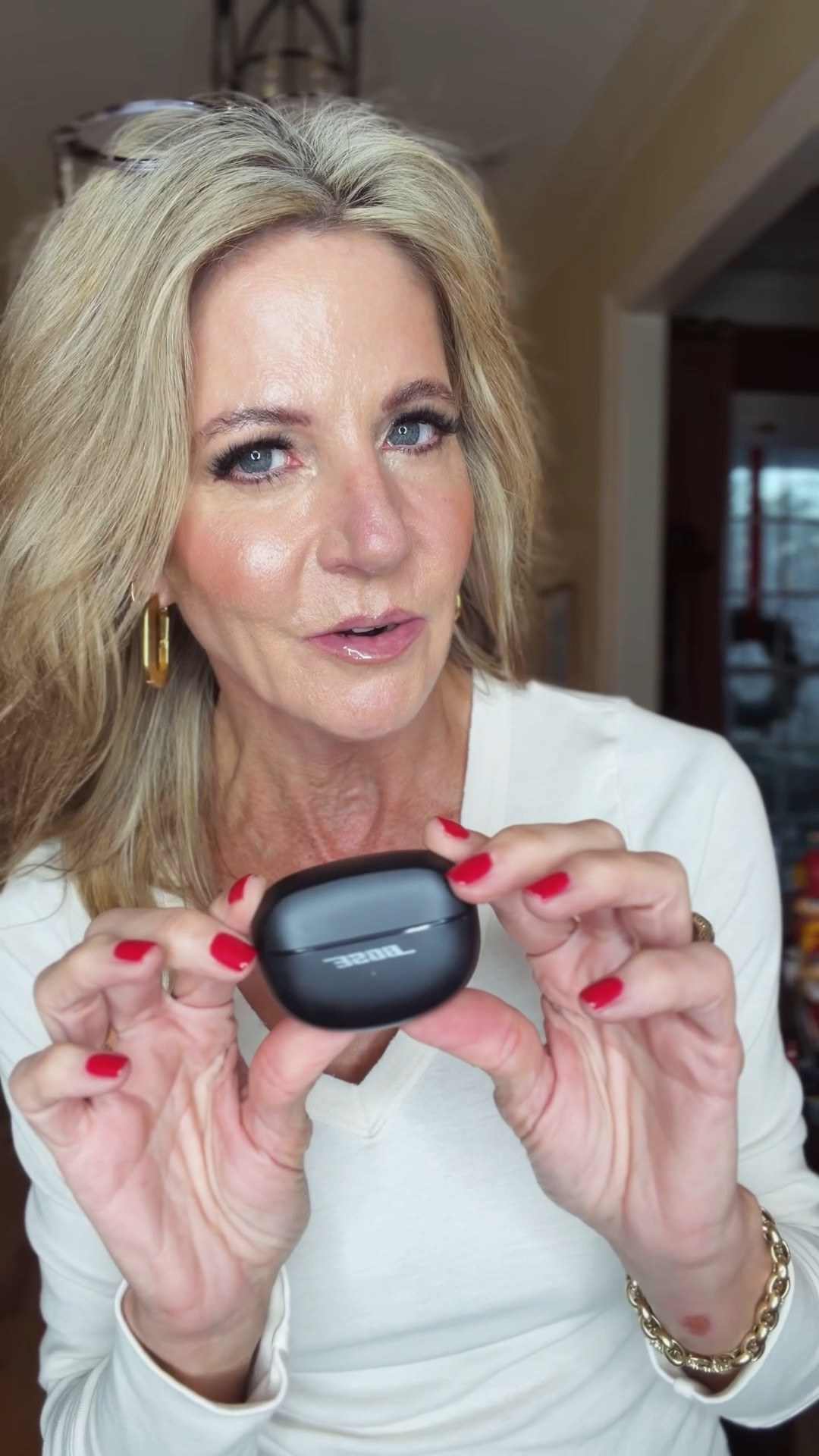 By far my favorite headphones!  They don’t fall out of your ear and are super comfortable !

#LTKHoliday #LTKGiftGuide #LTKOver40