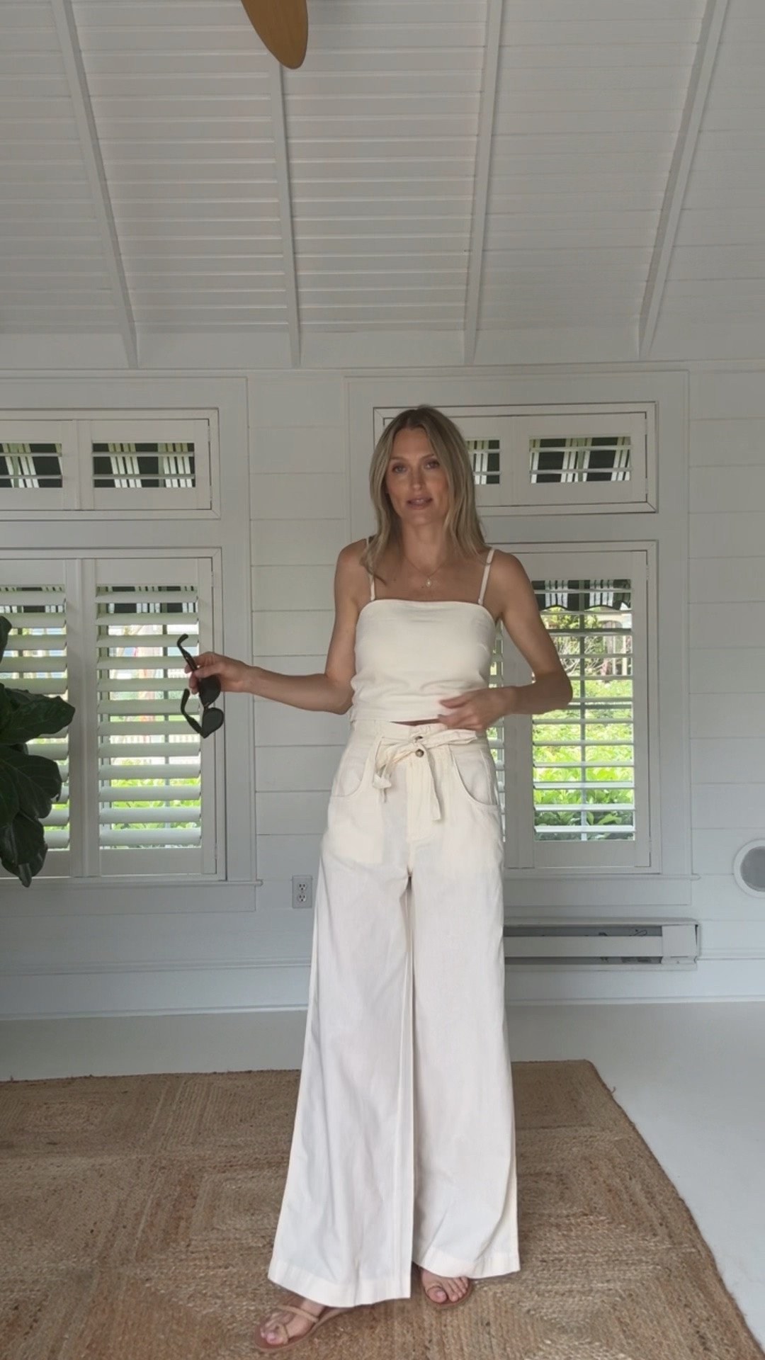 Loving this classic ivory linen set. So good as a matching look with sandals or separate! 

@leejeans #leepartner