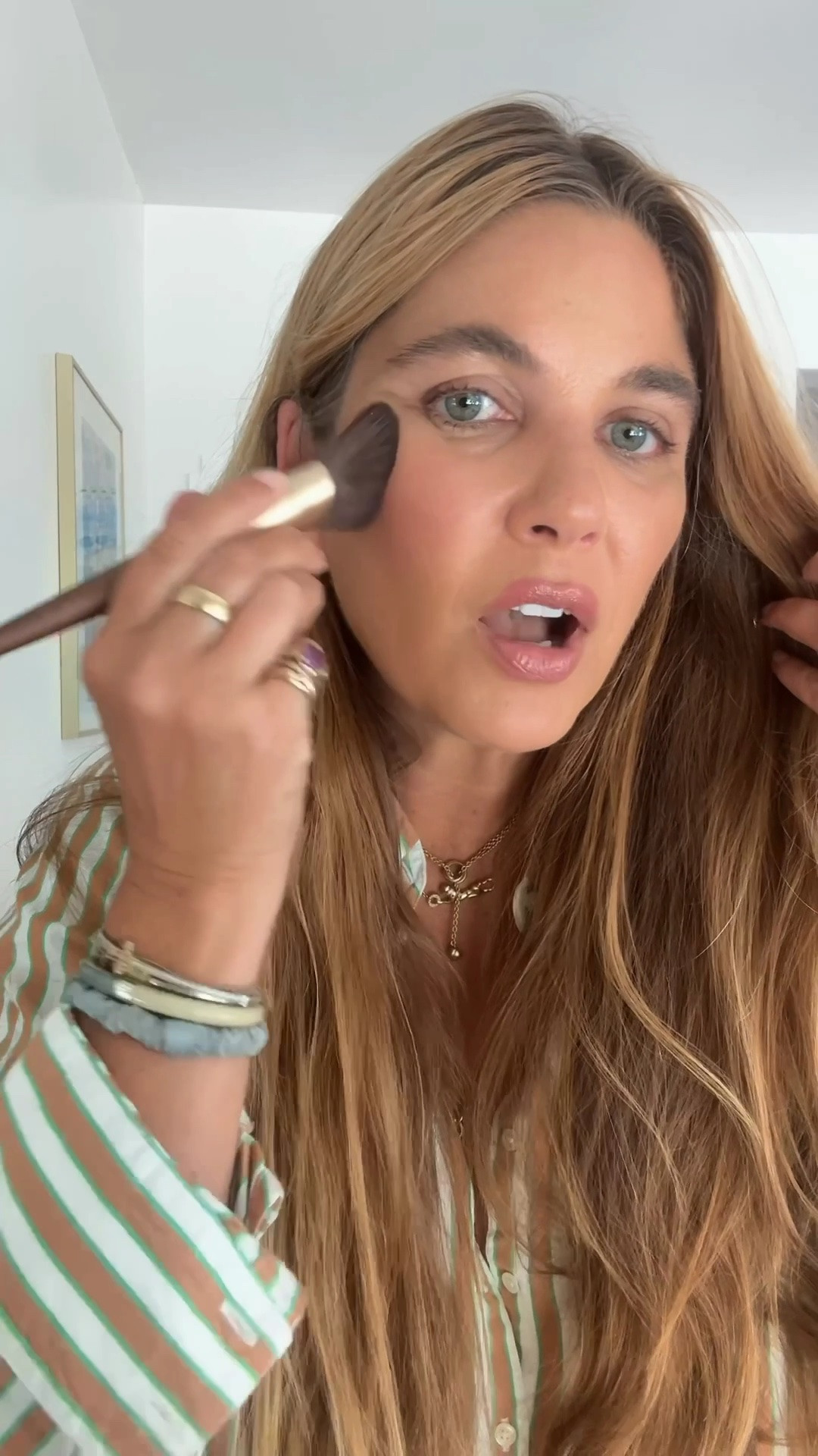 Blush: sunshine 
Shirt: medium 
Hair: sea glass 
Brushes by Kat James Beauty (not linkable)

#LTKBeauty