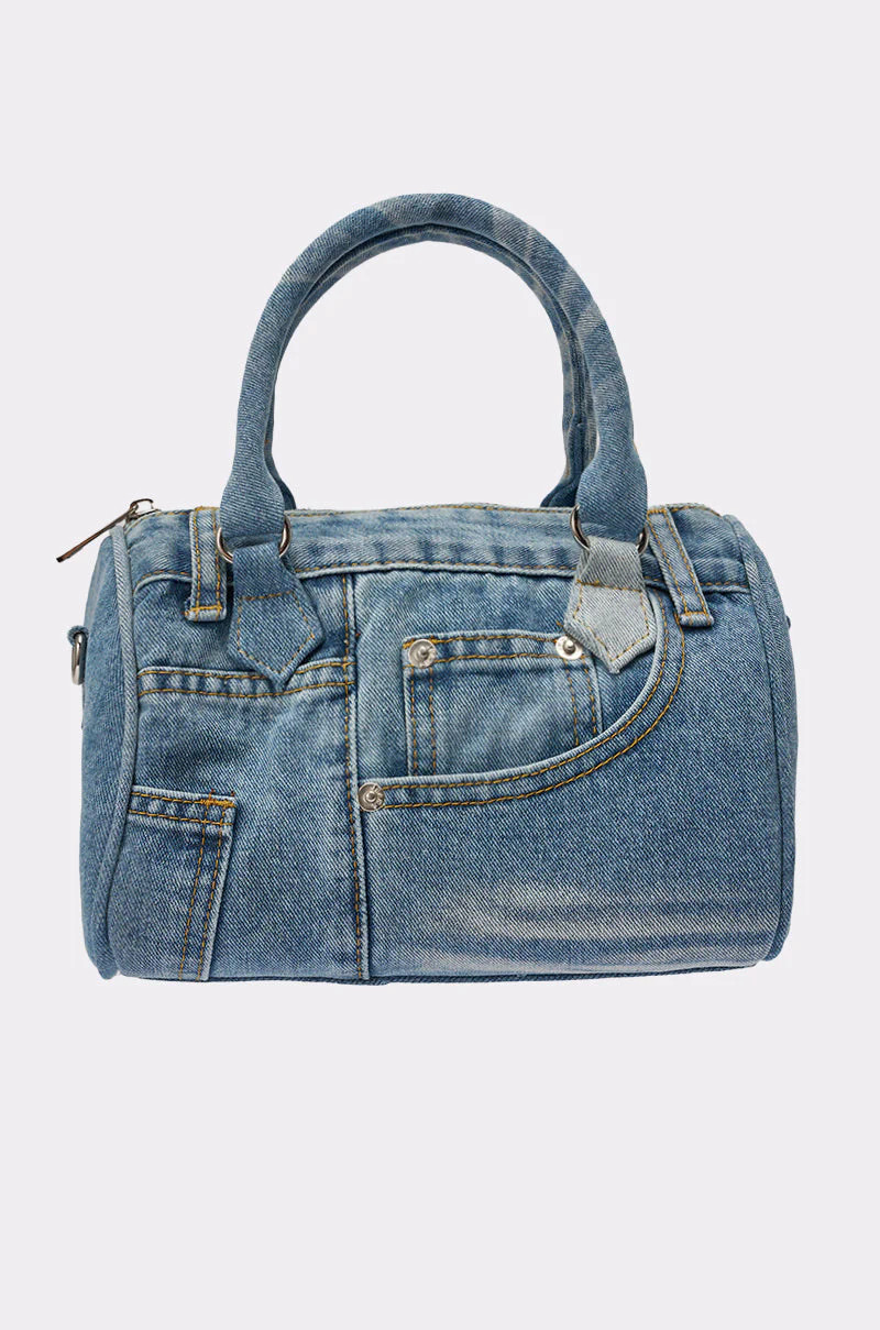 NO BLUES DENIM PURSE | AKIRA