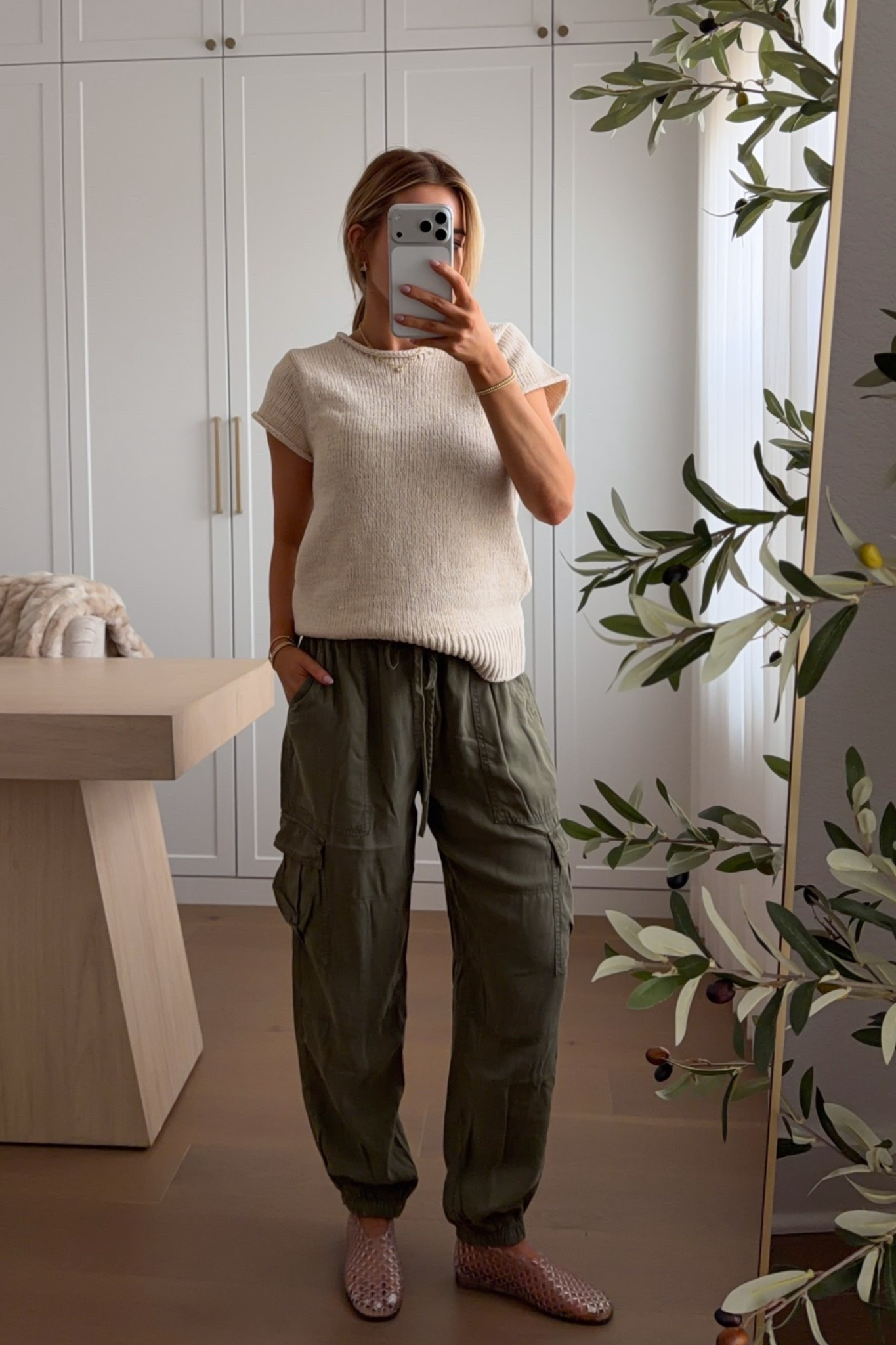 top: small // pants: small