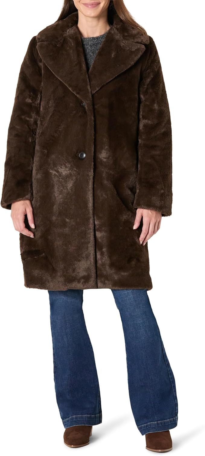 Amazon Essentials Womens Relaxed-Fit Long Faux Fur Coat with Lapel Collar | Amazon (US)