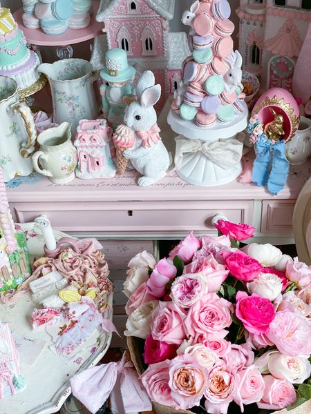 My current mess. What month is is again???? Is it Valentine’s Day, Easter or St Patricks???

#LTKSeasonal #LTKGiftGuide #LTKhome