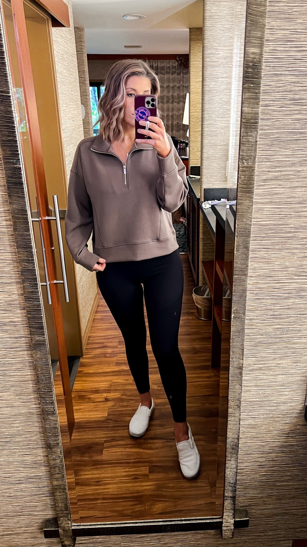 I love these leggings, they’re buttery soft and a fraction of the price of other brands. The pullover is equally soft and comfortable. Everything is true to size#LTKFindsUnder50

#LTKTall #LTKBeauty
