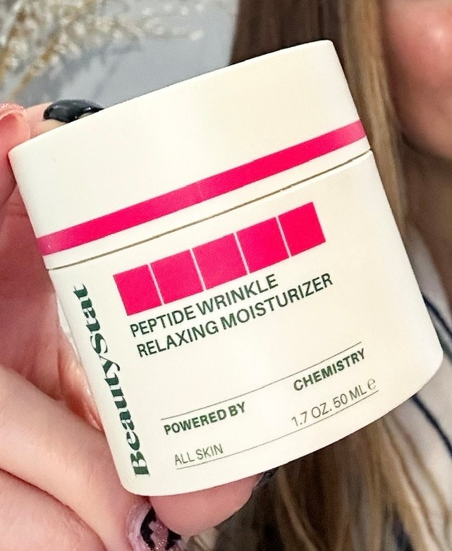 𝐁𝐞𝐚𝐮𝐭𝐲 𝐒𝐭𝐚𝐭! 🏥🩺

If you your Grandma made you watch General Hospital, then you need @beautystat Peptide Wrinkle Relaxing Moisturizer! The Peptide Wrinkle Relaxing Moisturizer plumps, firms, and diminishes lines and wrinkles while improving skin elasticity.

Peptide Wrinkle Relaxing Moisturizer uses state-of-the-art, chemist-formulated technology to help lift, hydrate, and firm the appearance of skin WHILE smoothing those fine lines and wrinkles.
✨
✨
✨
✨

#bloggersofinstagram
 #LTK  #over40skincare #skincare #selfcare #pampertime #instagood  #dailyinspo

#hydration #matureskin #agingskin #skinhydration #beautyessentials 

#ulta beauty
#beautystat #wrinklerelaxer #wrinklerelaxingcream #moisturizer #thebeautyofnow #moisturizer #influencer 

#LTKU #LTKOver40 #LTKBeauty