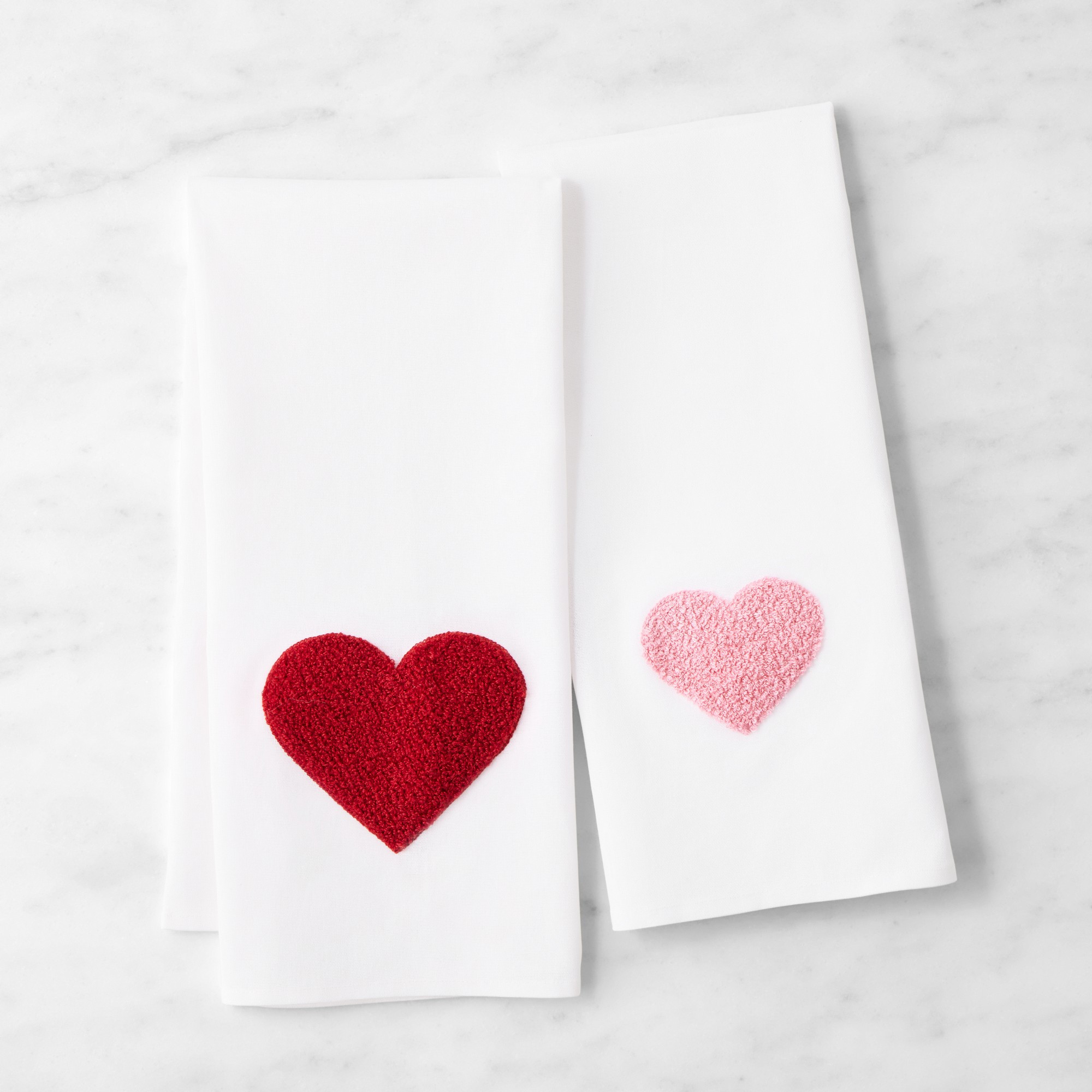These are everyday hand towels with a small decorative detail that makes them feel intentional.
Helpful if you want basics that don’t look purely utilitarian.
Works well for guest baths or powder rooms, less necessary if you prefer completely plain linens.


#LTKhome #LTKfinds #LTKshopping #BathroomEssentials #EverydayUpgrade #PracticalHome #FunctionalDetails 

 