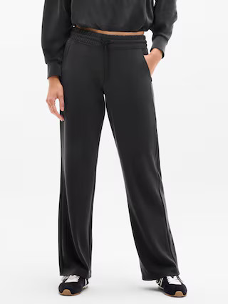 Seasoft Mid Rise Straight Pant | Athleta