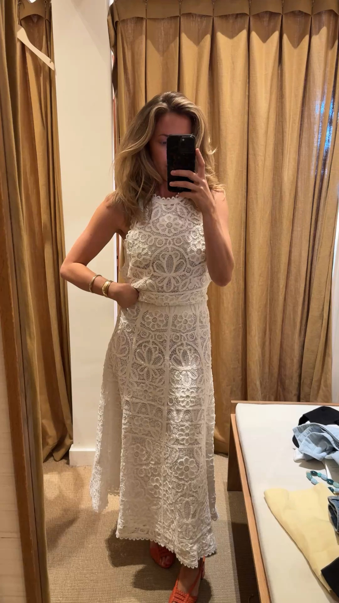 This is unreal! The detail and structure is stunning! Size 2 in shirt 