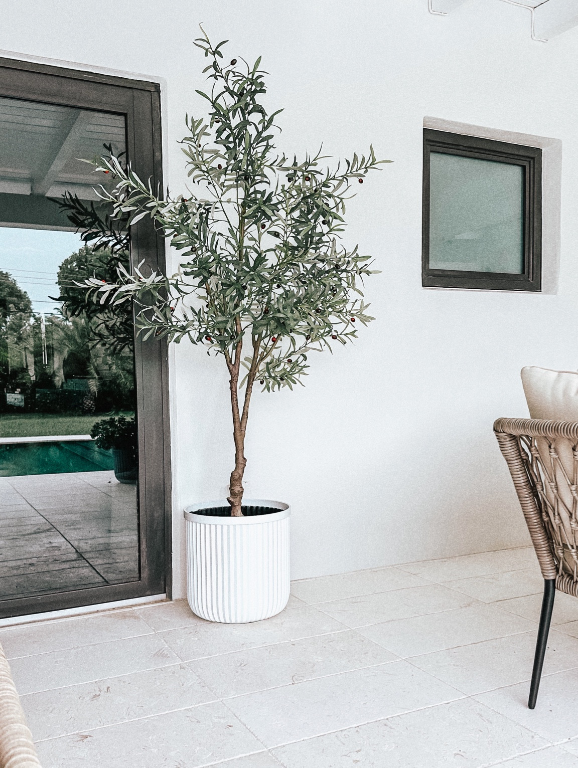 New 7ft faux olive tree 🫒 on sale now! Click the coupon before you add to cart. Comes in 3 sizes 

#amazonhome #amazonfind #patio #patiodecor #olivetree #fauxtree #fauxolivetree 

#LTKSummerSales #LTKSeasonal #LTKHome