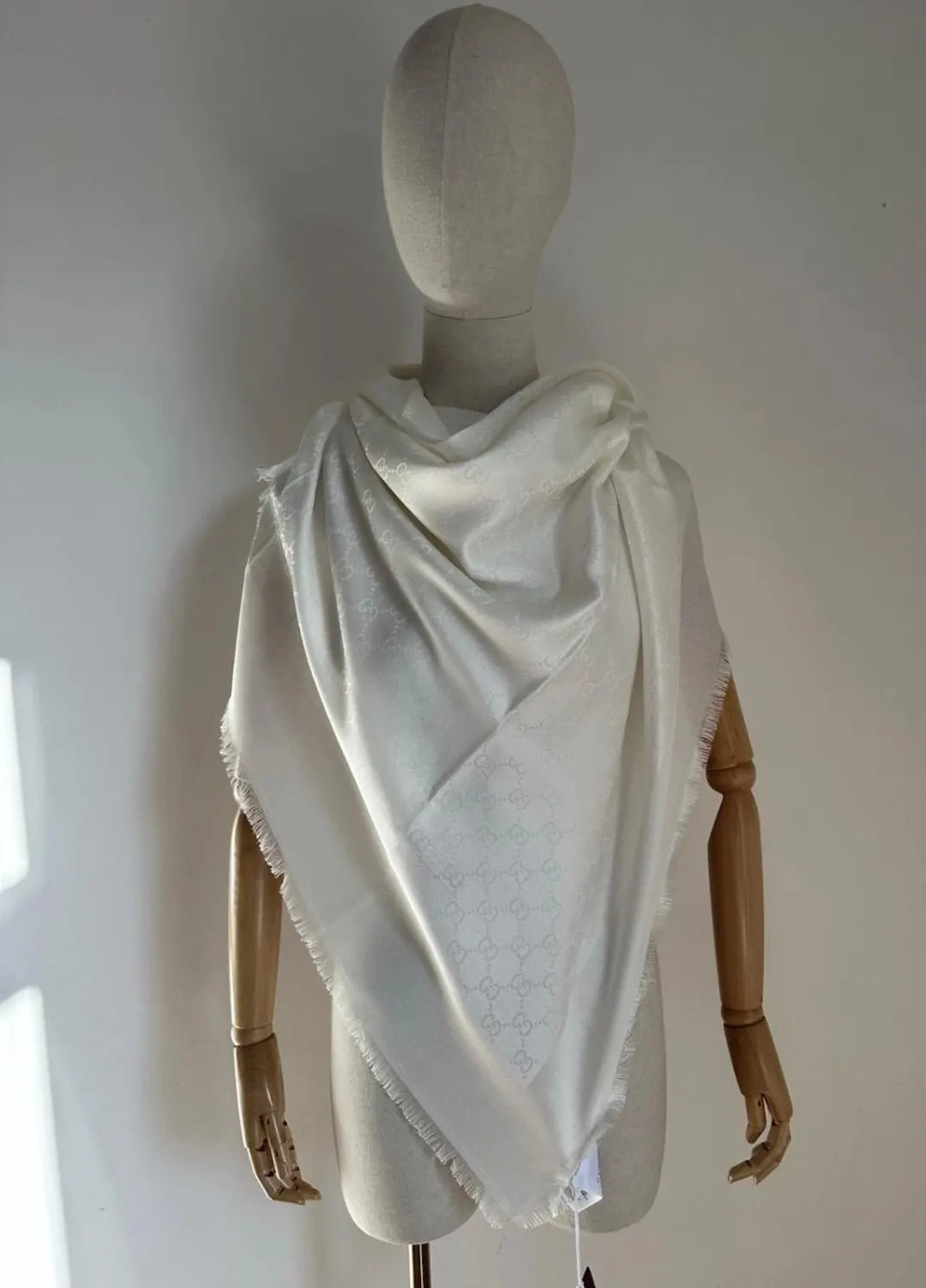 Gucci Women\u2019s Shawl Stole Ivory GG Logo! - Etsy | Etsy (Global)