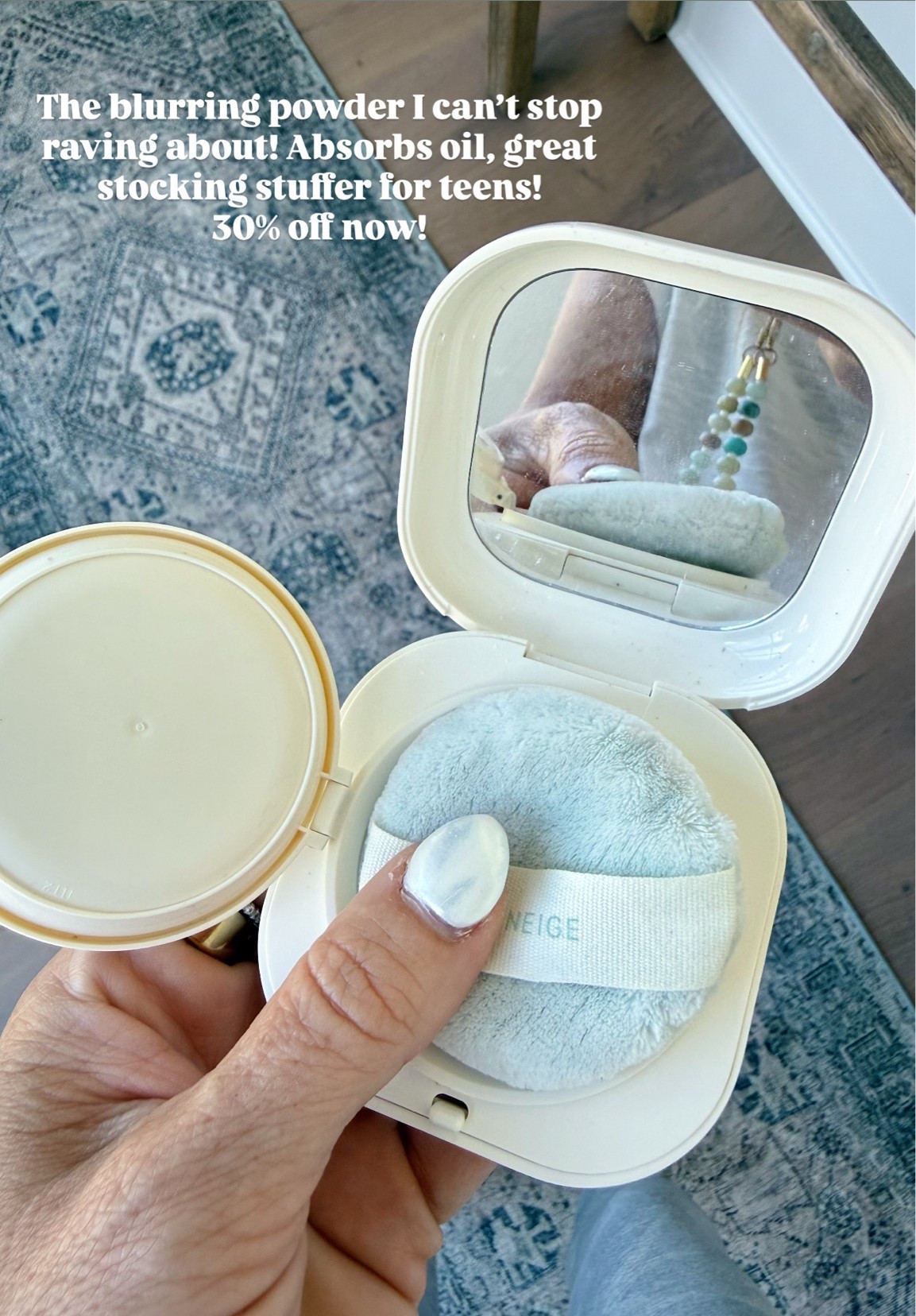 The only blurring powder you need in your life!! Trust me on this one!