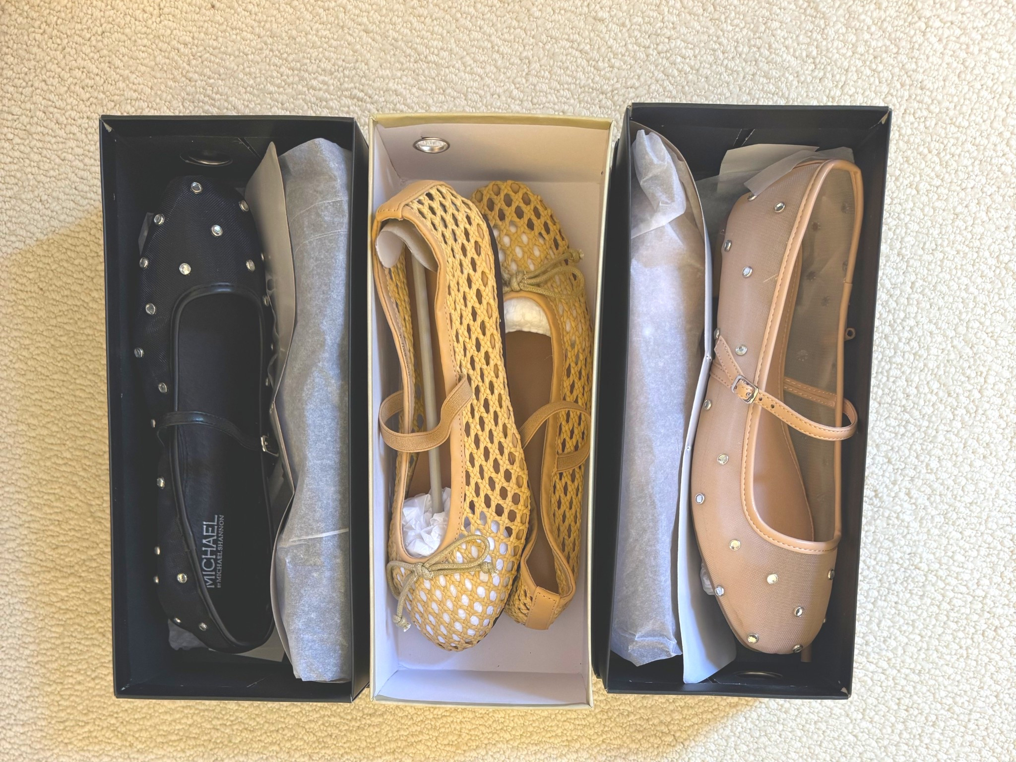 Such cute steals for great prices! The perfect staple shoe 👠 
