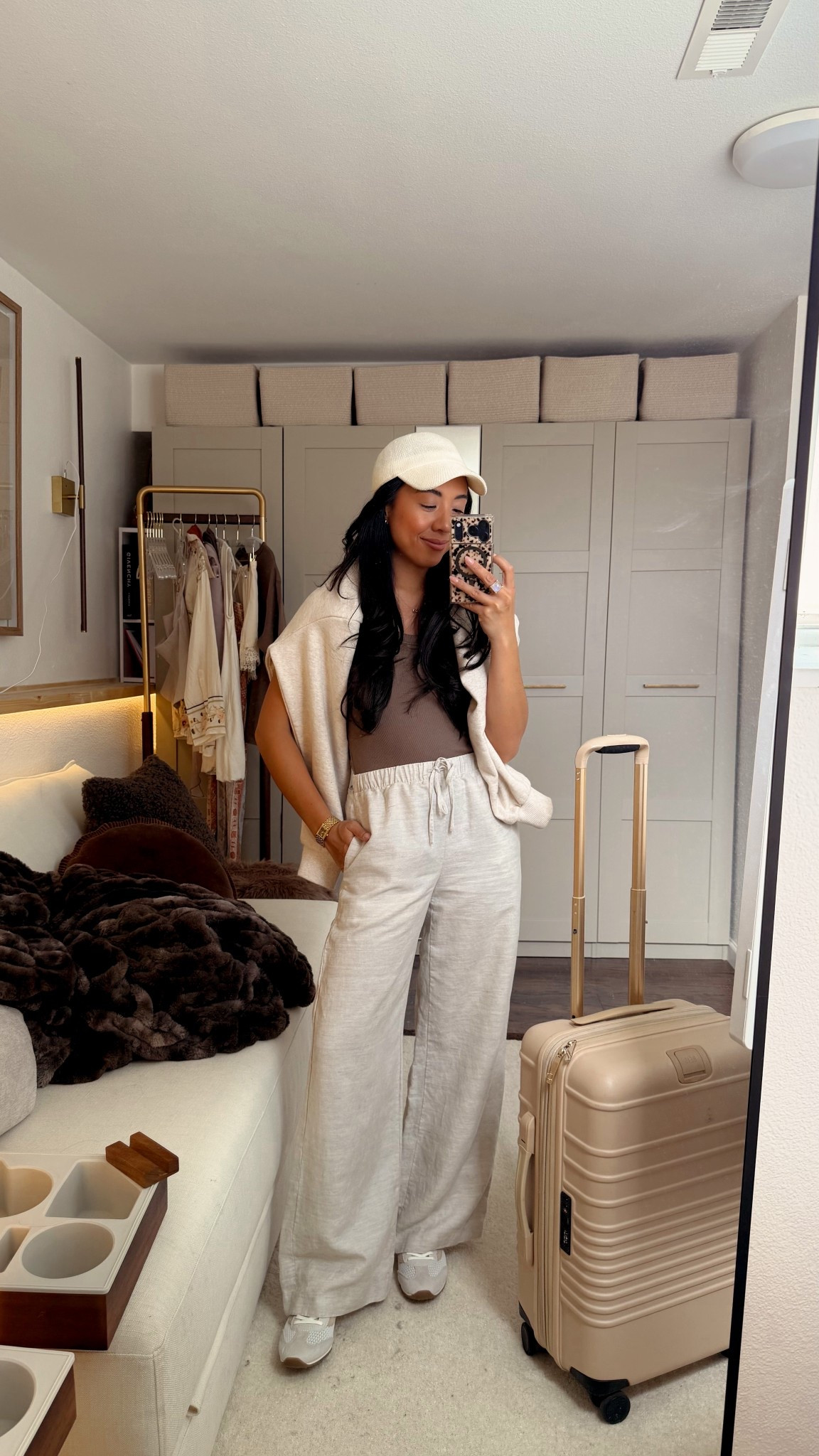 Comfy chic travel outfit for warm weather ☀️✈️

#LTKgrwm #LTKootd #LTKTravel