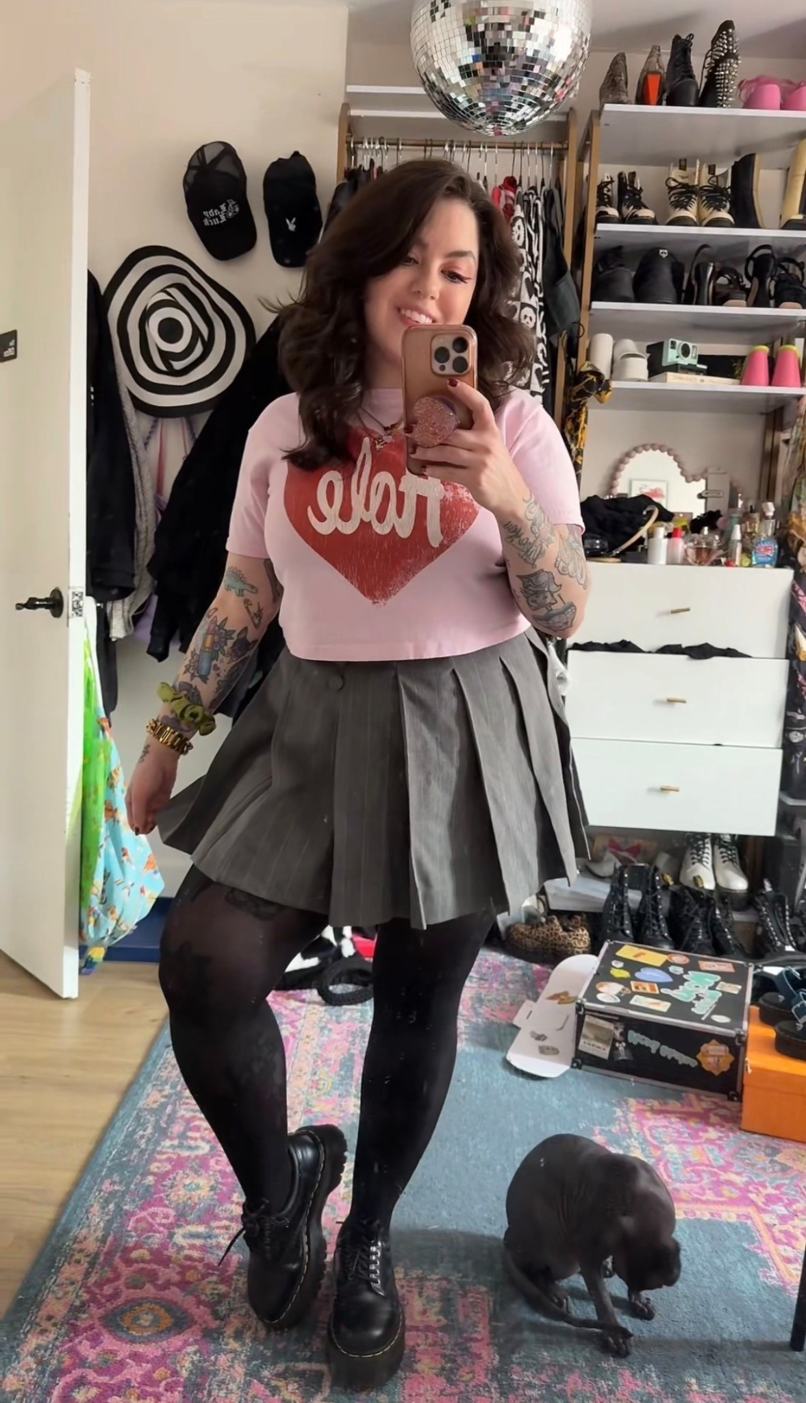 Dr. Martens outfit 💖 t shirt is old UO!