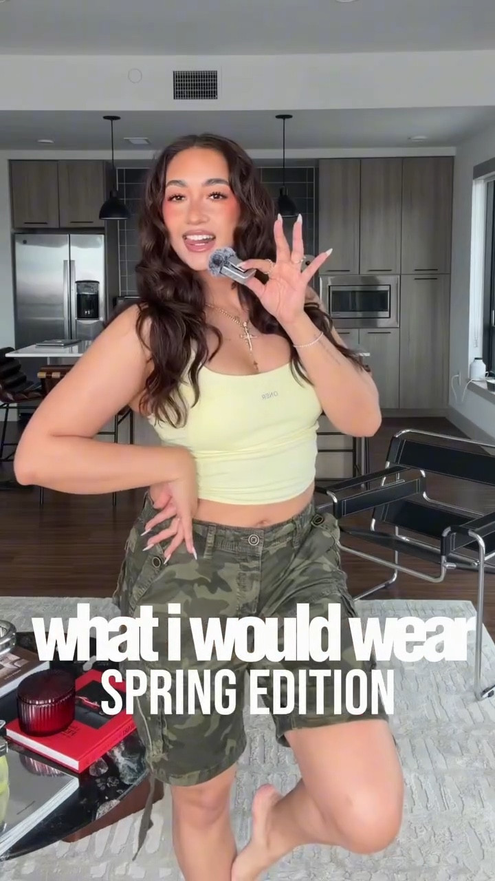 Just some super easy spring outfits you can recreate with the staple pieces you already have in your closet pookie! This is why i love basic pieces because you can always rewear them over and over in new ways by just adding a trendier item like these satin lace shorts 😉

#springoutfitideas #latinacontentcreator #everydayoutfit
