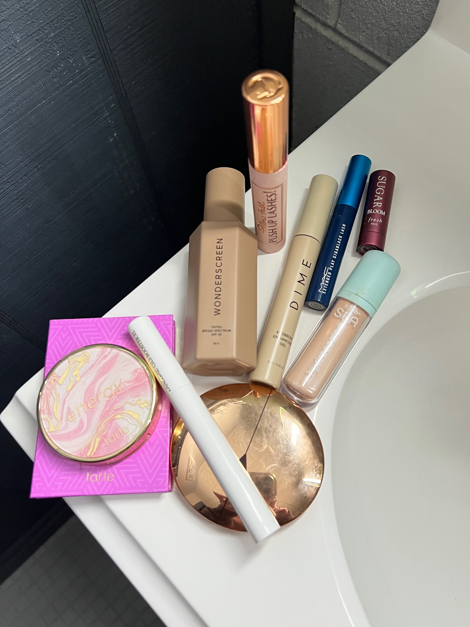 What I use for my “no makeup, but wear makeup” kind of days!! 

I am loving the Dime Beauty Wonderscreen in shade 2. Their brow gel is not only helping my brows grow, but tames them on light makeup days! Code: Maddiespahr saves you 20% at Dime!

I also love my Sugar Lip Color in shade Bloom. I tried out this Hydrocealer from Tarte today and love its light/medium undereye coverage! 

#LTKbeauty #LTKfindsunder50