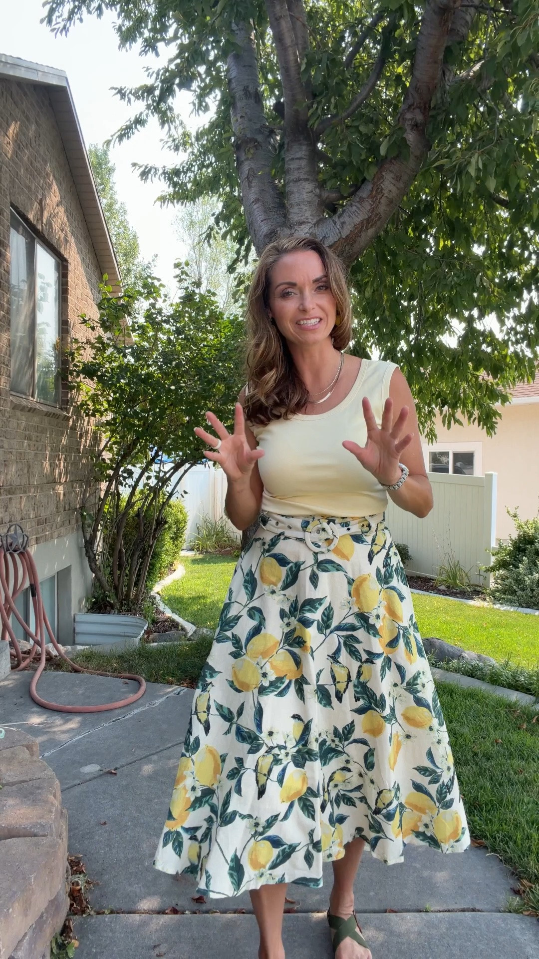 ❤️ size small for the skirt but it is a bit snug on the high waste but it zips up for me!

#LTKootd #LTKmomlife #LTKOver40