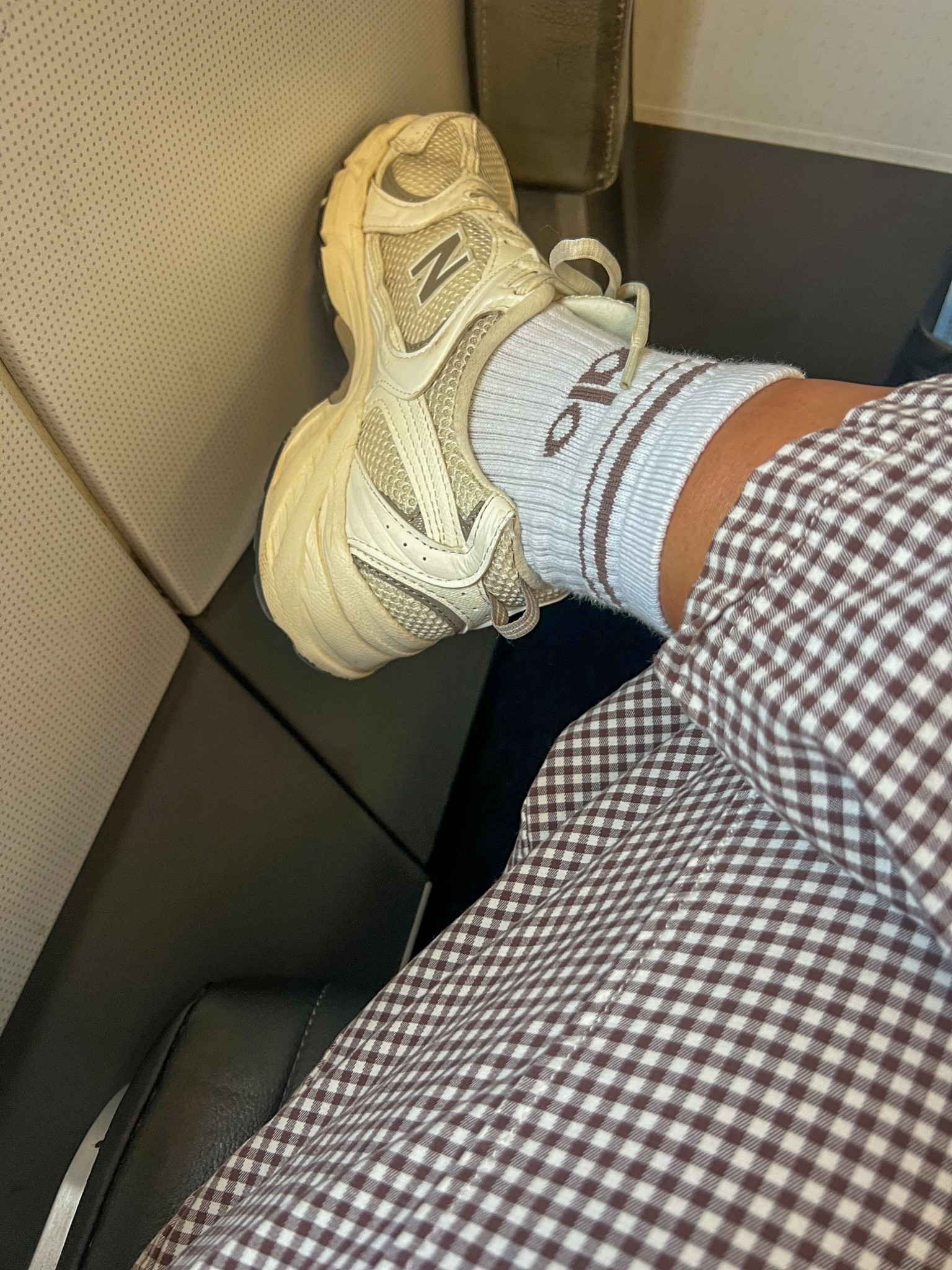 Travel ootd, travel style, neutral new balance, alo socks 

#LTKCyberWeek #LTKootd #LTKTravel