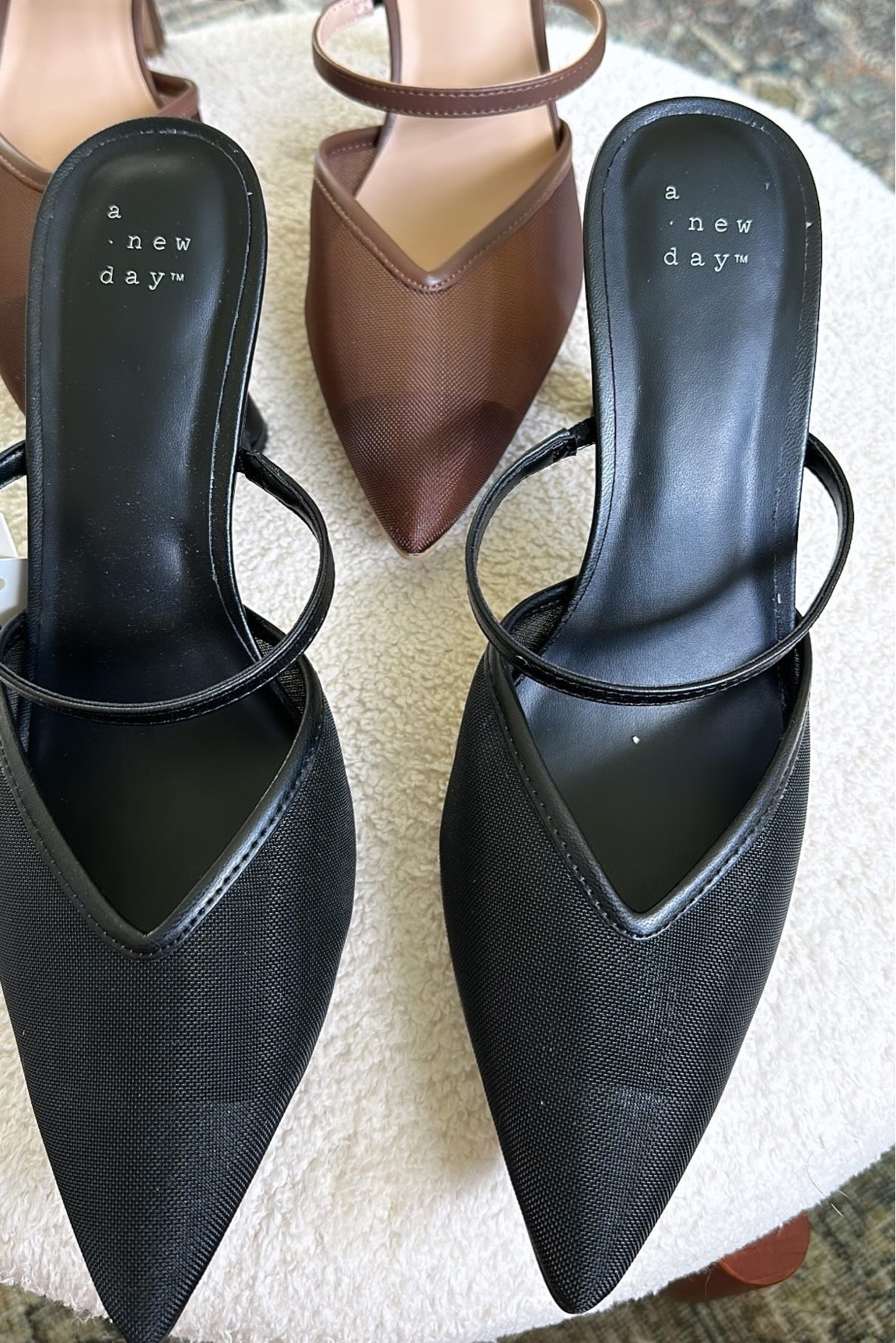 Target Finds! Best fall heels, so comfy and the brown is perfect for fall. #target #targetfinds #fallfashion