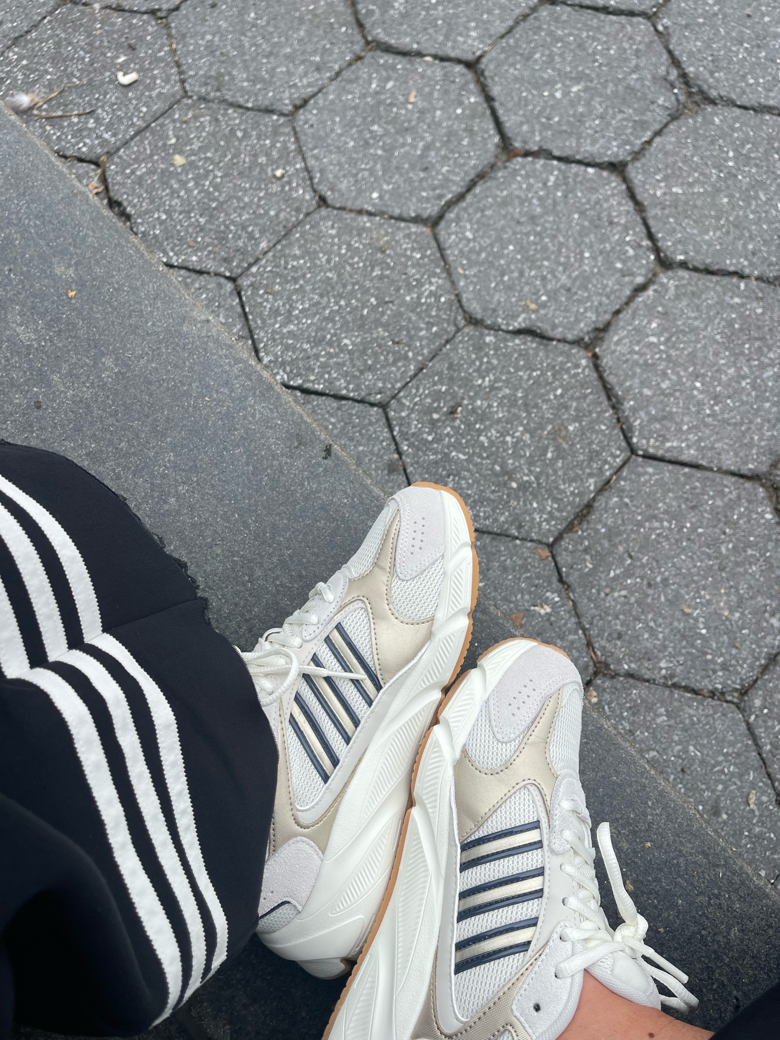 Chunky "dad" sneaks 

#LTKFallSale #LTKFitness #LTKOver40