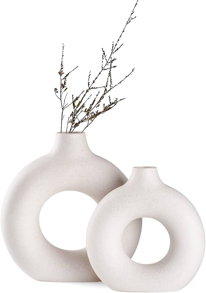 White Ceramic Donut Vase Set of 2, Hollow Matte Pampas Flower Vases for Boho Home Wedding Party R... | Amazon (US)
