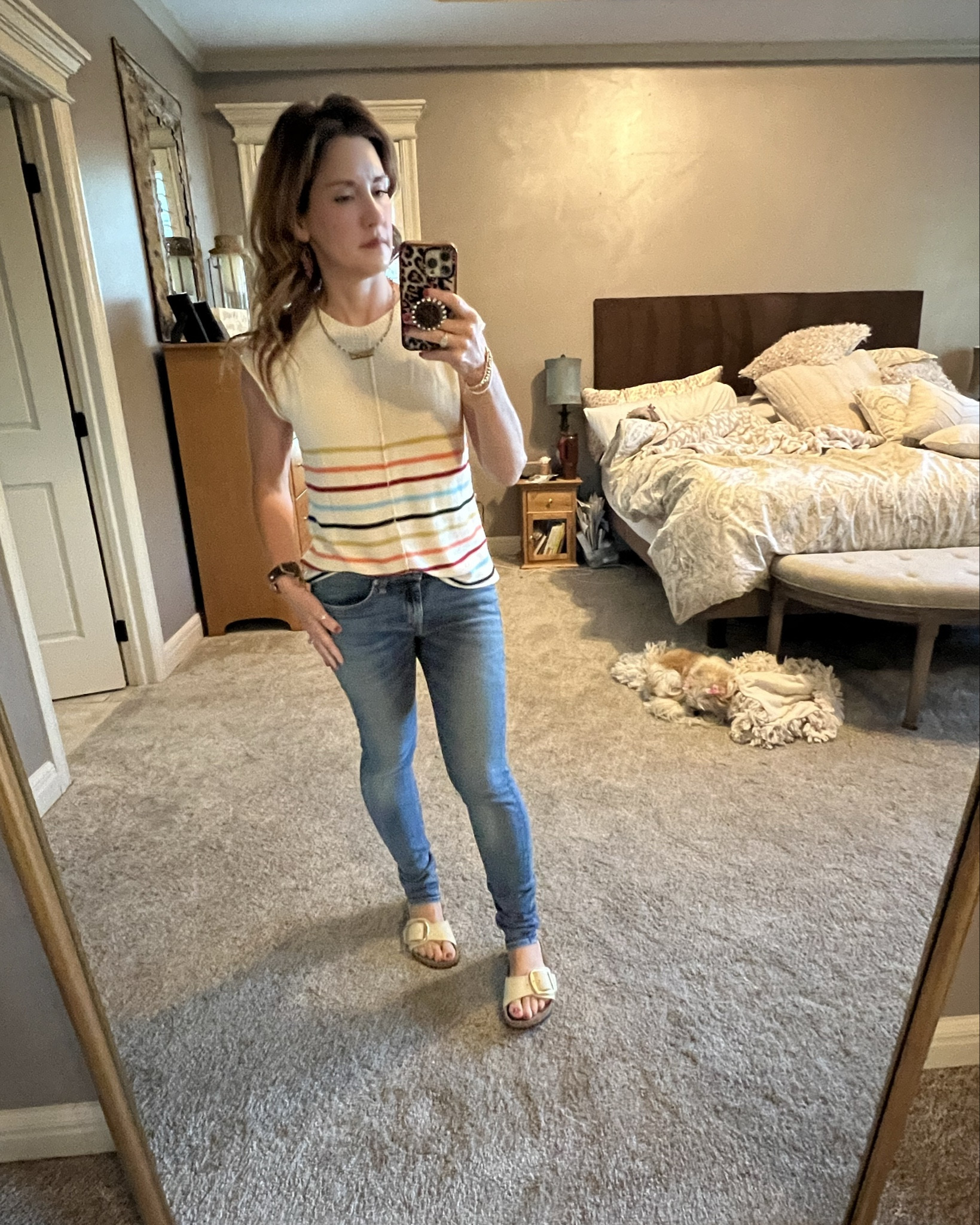 Perfect early fall look 🍂 & wearing my favorite Birks along with it. 

Crazy Busy Mama 

Jewelry can be found at 
https://www.crazybusymama.com/CBMearrings use code:LORI10 to save 