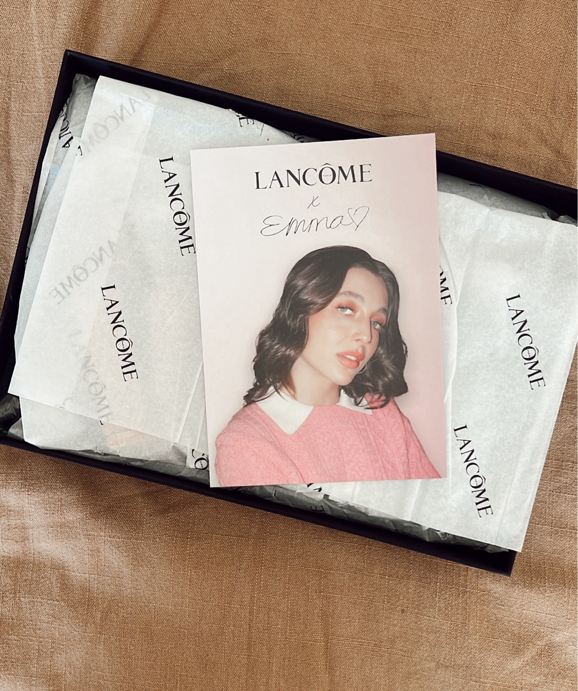 What’s inside?!!! 🤓😮✨🪩💄

#lancome
#beauty
#lancomebeauty
#makeup
#emmachamberlain


#LTKFindsUnder100 #LTKStyleTip #LTKBeauty