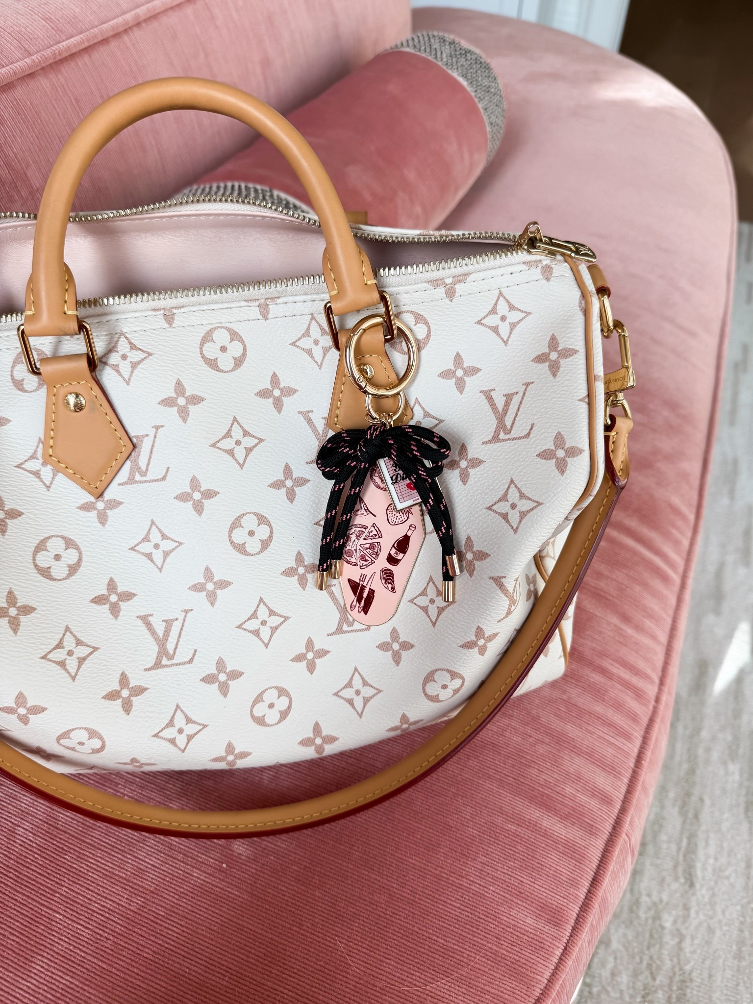 The cuuuutest target bag charm! 

#LTKFindsUnder50