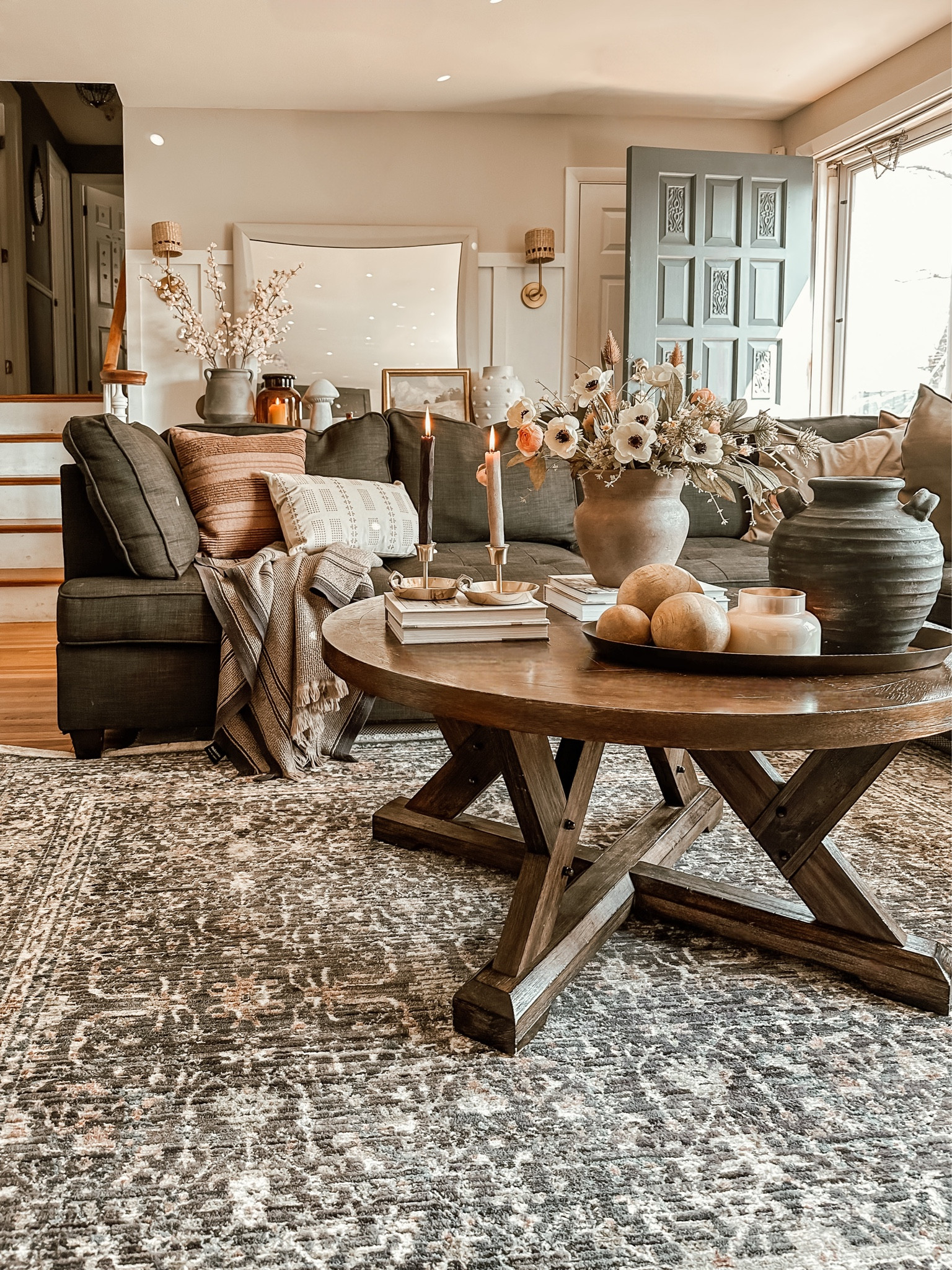 Living room inspo 

#LTKhome #LTKSeasonal #LTKfamily