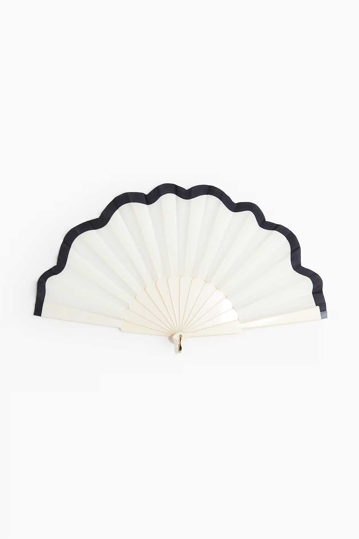 Scalloped-edge fan - Natural white/Black - Ladies | H&M GB | H&M (UK, MY, IN, SG, PH, TW, HK)