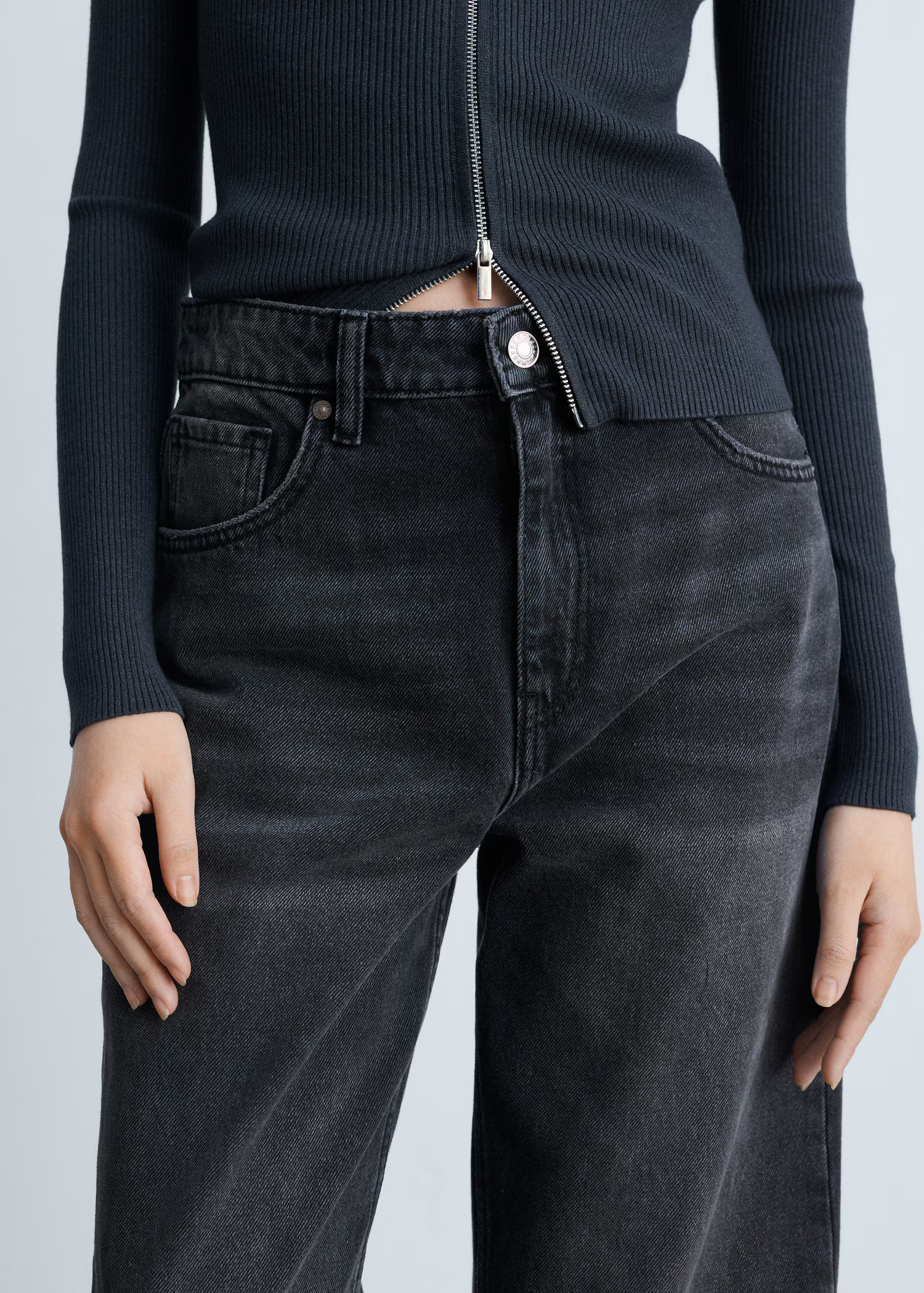 Miami medium-rise straight-fit jeans - Women | MANGO United Kingdom | MANGO (UK)