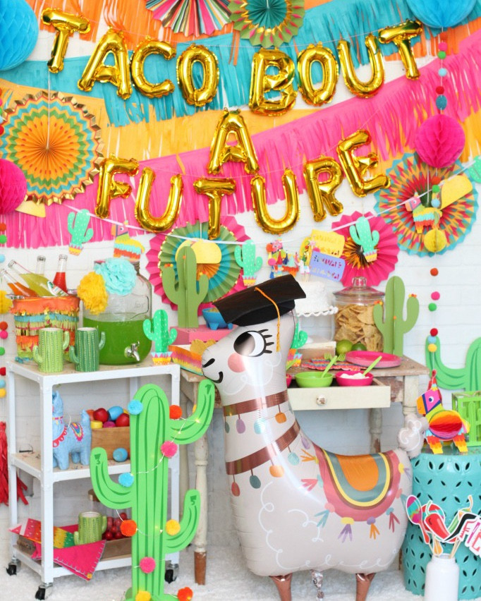 Celebrate your special graduate and their “dip-llama” with a fiesta-themed Taco Bout a Future graduation party!

#LTKSeasonal #LTKparties