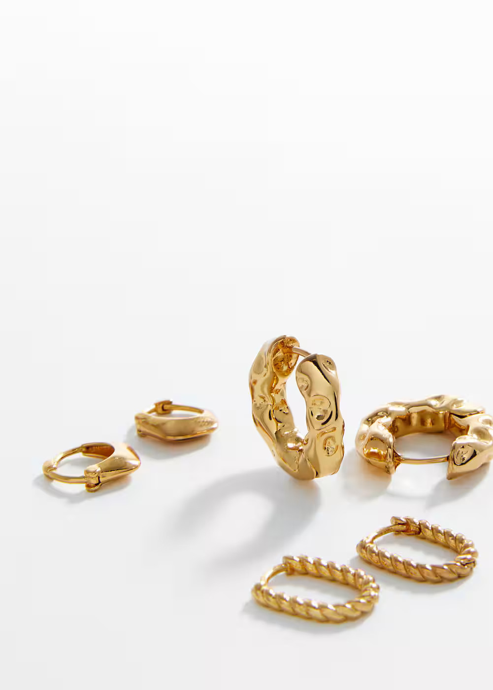 Set of hoop earrings  -  Women | Mango USA | MANGO (US)