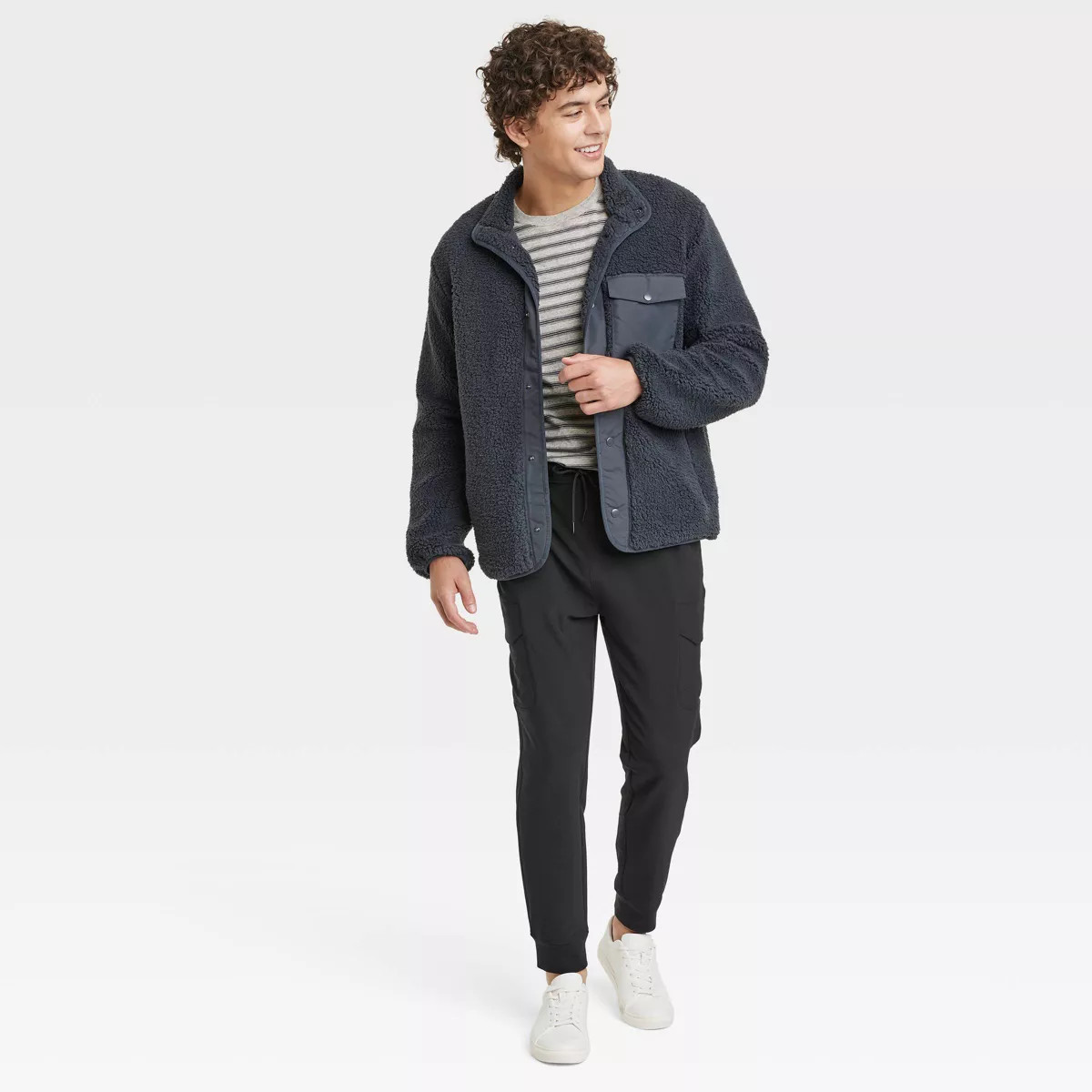 Men's Woven Tech Tapered Cargo Jogger Pants - Goodfellow & Co™ | Target