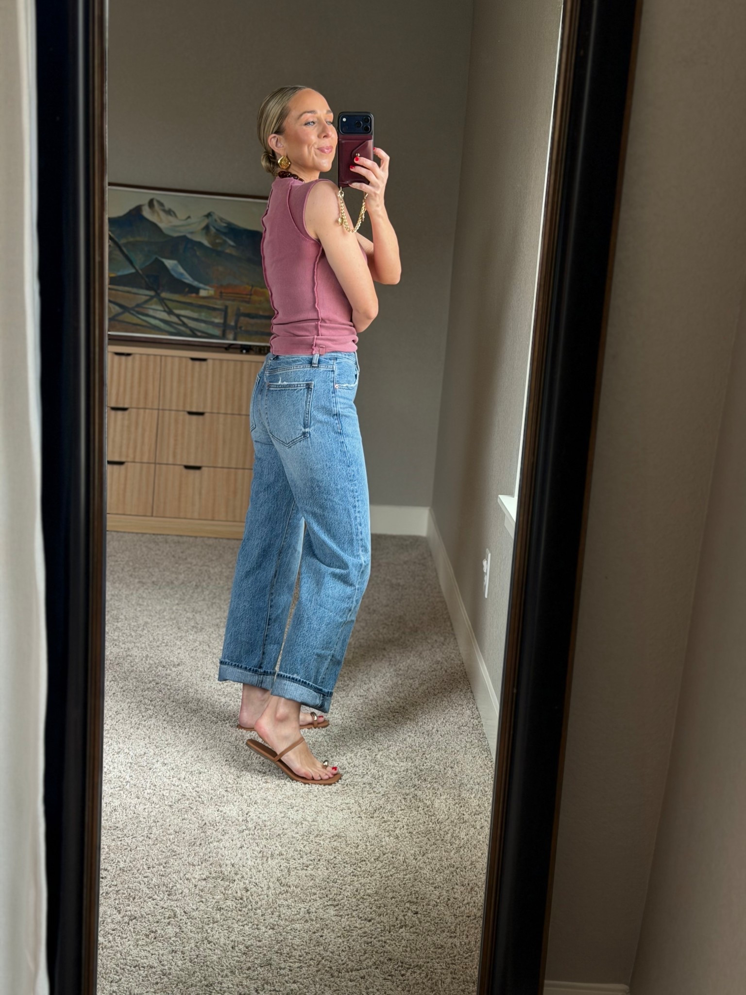 These jeans are perfect for everyday! 

#LTKootd #LTKgrwm #LTKmomlife