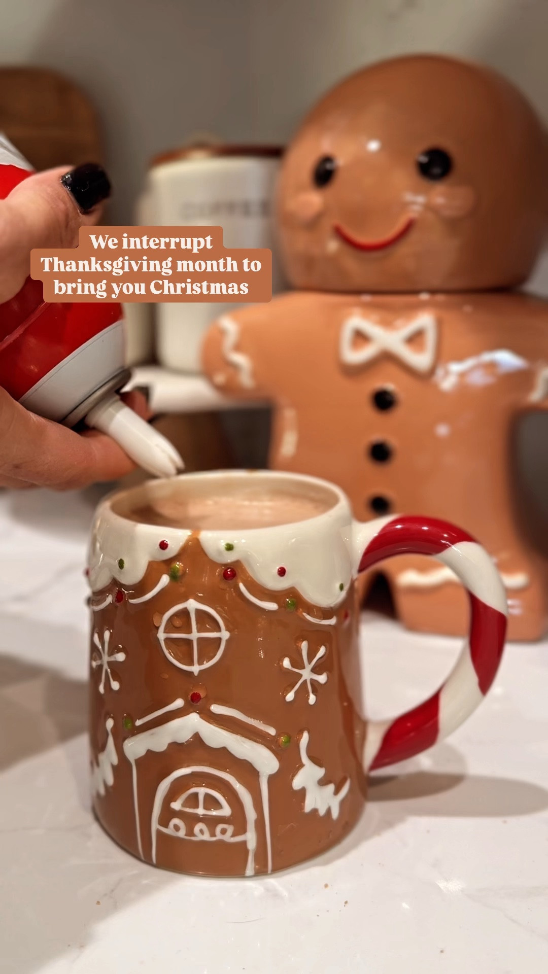 🎄☕️ This gingerbread mug from Kohl’s and cookie jar from Walmart are a match made in holiday heaven. Perfect for cozy cocoa nights and keeping those gingerbread cookies safe (for now). 😉🍪 #LTKHoliday #GingerbreadSeason #ChristmasKitchen #HolidayHome #LTKFinds #KohlsHome #WalmartFinds #FestiveFavorites

#LTKSeasonal #LTKHoliday #LTKGiftGuide