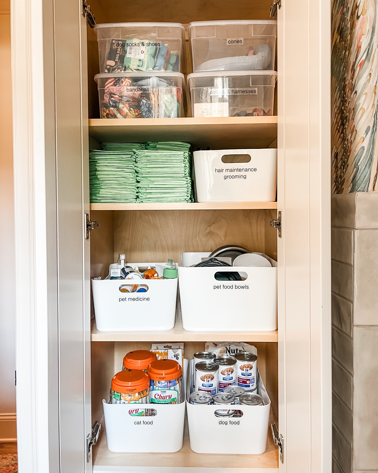 It's World Animal Day tomorrow! We love your furry friends and we love organizing spaces for their supplies. DM us if your animals' stuff need structure! 

 