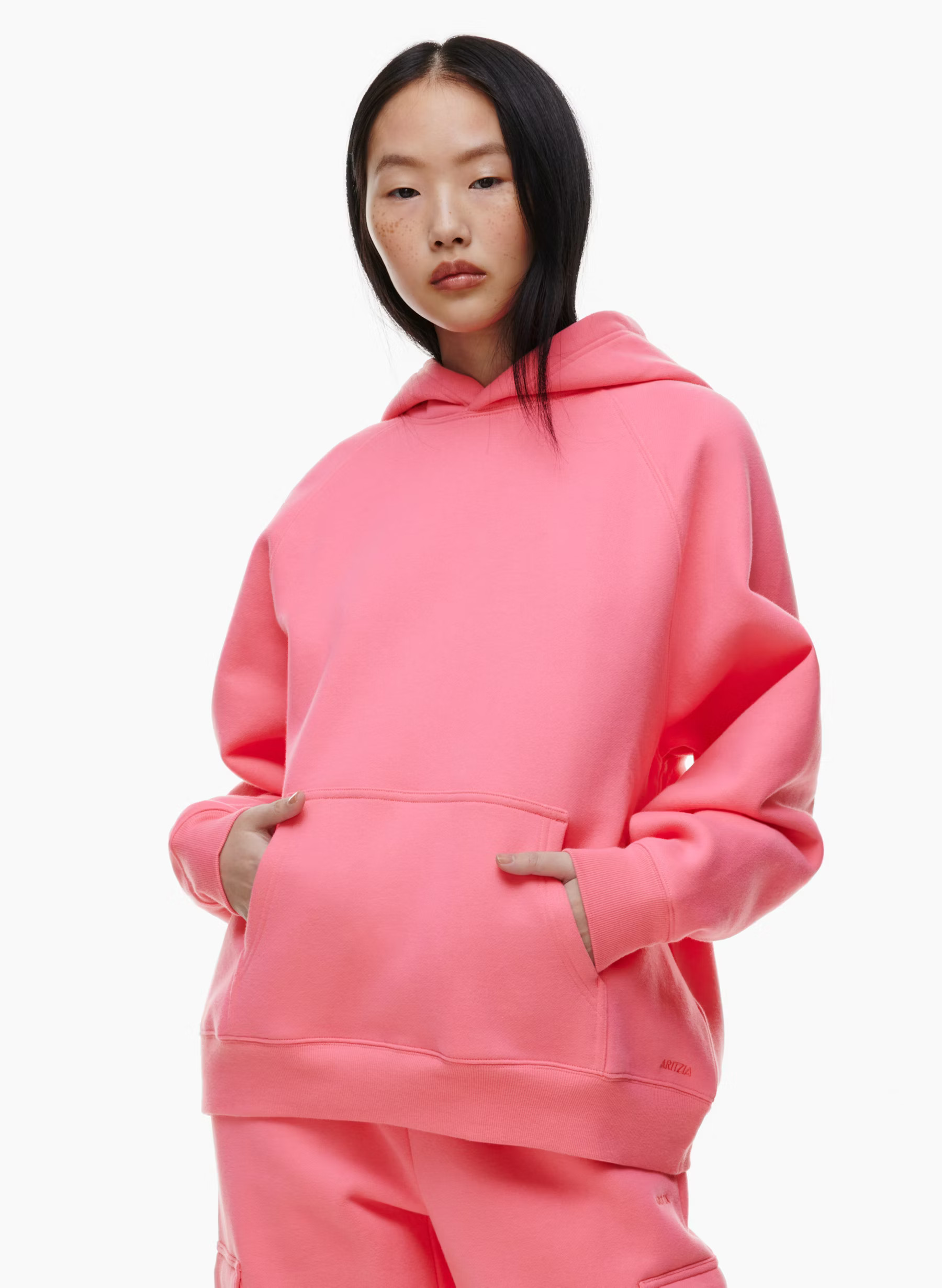 COZY FLEECE MEGA RAGLAN™ HOODIE | Aritzia