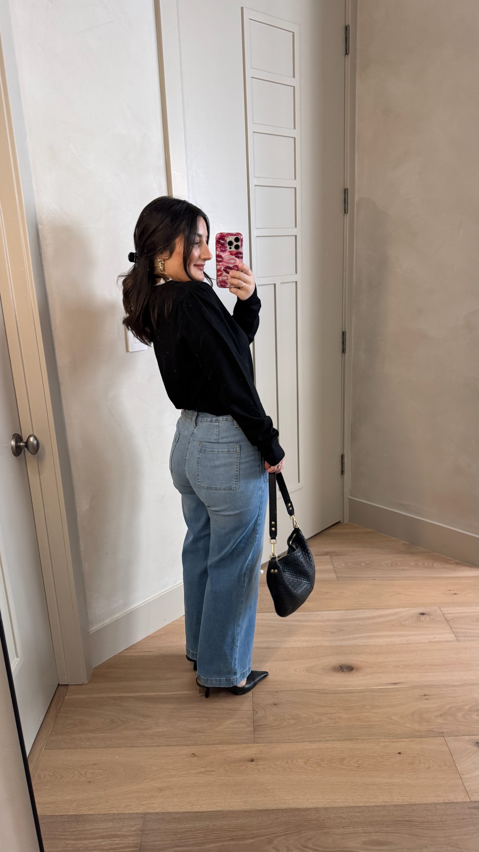 I love these Amazon jeans! The fit is so good! 

Paired it with this l cardigan with lace detail!! 

Top size small, Jeans size 6 

5'0" 140lbs
Petite friendly

#LTKdayinmylife #LTKootd #LTKPetite