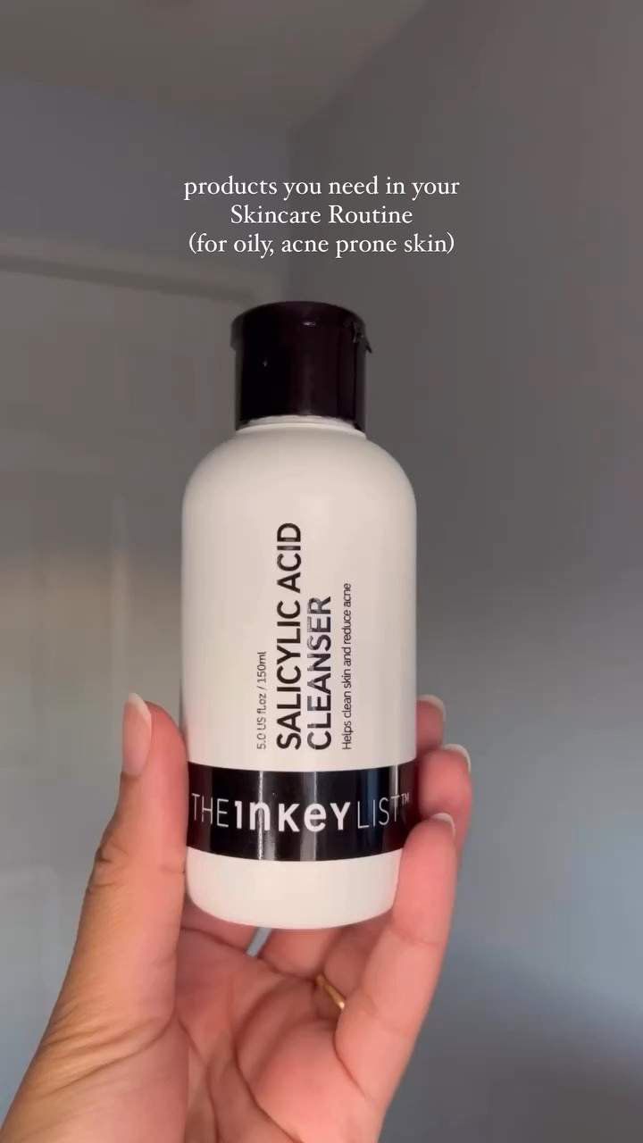 If you use your salicylic acid cleanser in the morning make sure you wear sunscreen. Salicylic acid is an active ingredient, I honestly wouldn’t recommend using all of your actives together at the same time. So check in with your AM and PM skincare routine and see what other active ingredients you use and how well they work with salicylic acid. 🧖🏽‍♀️🤍 

#LTKBeauty