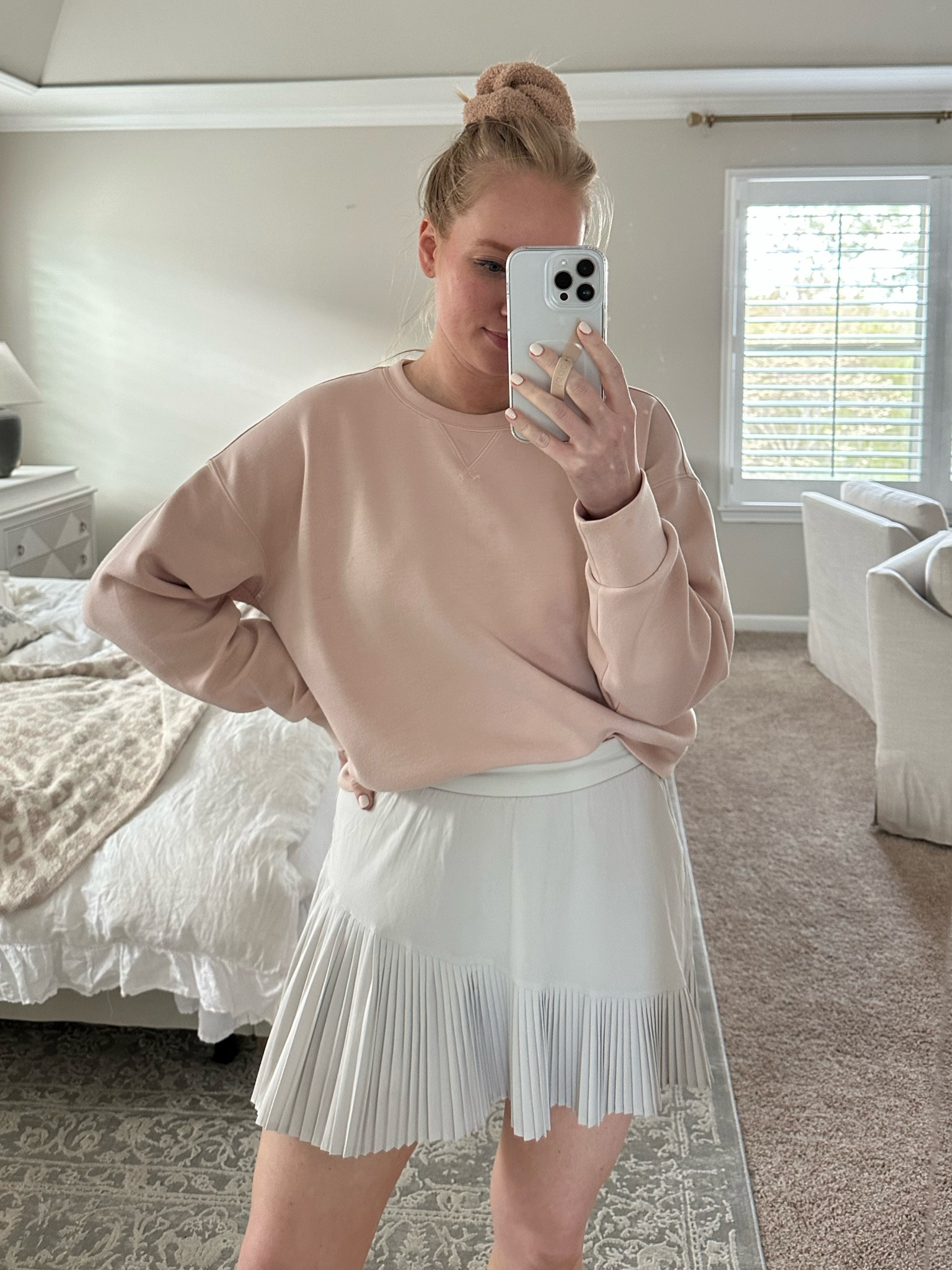 My go to walking outfit with the fam! Wearing a medium in both the top and bottom (the top runs a little roomy). Get 10% off with code AMANDAJOHNXSPANX 

#LTKfit