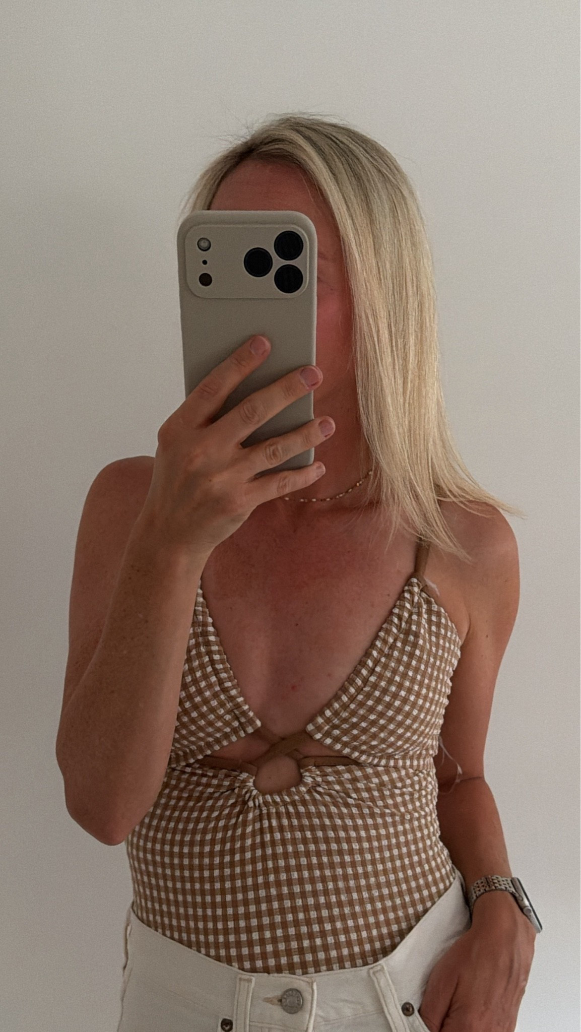 very comfy swimsuit 🤎🤍

#LTKSeasonal #LTKSwim
