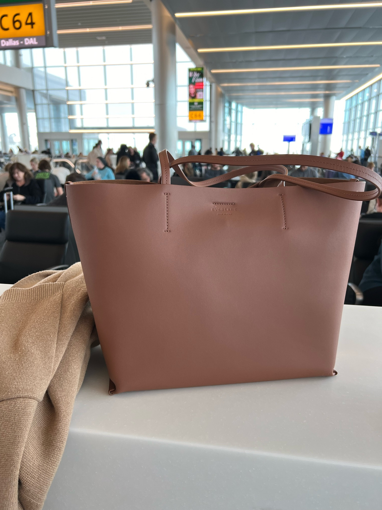 Italian leather tote bag 🤎
work bag
laptop bag 
Neutral bag 

#LTKtravel #LTKworkwear