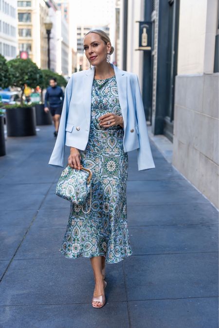 Love love these light blue hues from Ann Taylor. And lots of options 30% off today!

#LTKworkwear #LTKsalealert #LTKstyletip