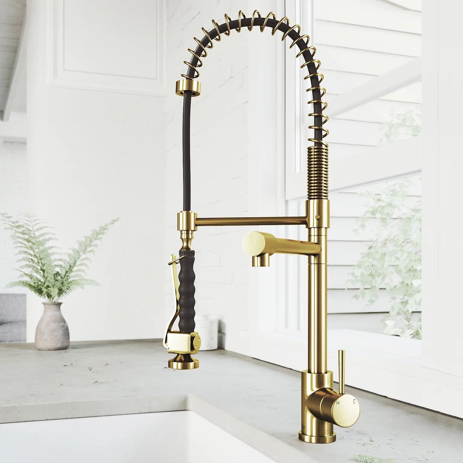 VIGO Zurich Pull-Down Spray Kitchen Faucet (in Matte Brushed Gold) | Walmart (US)