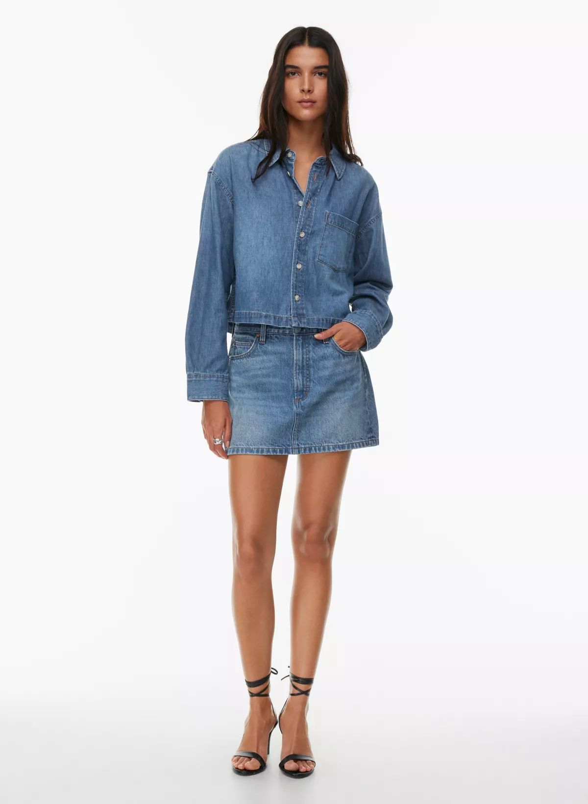 THE ‘90S CARLA OVERSIZED DENIM SHIRT | Aritzia