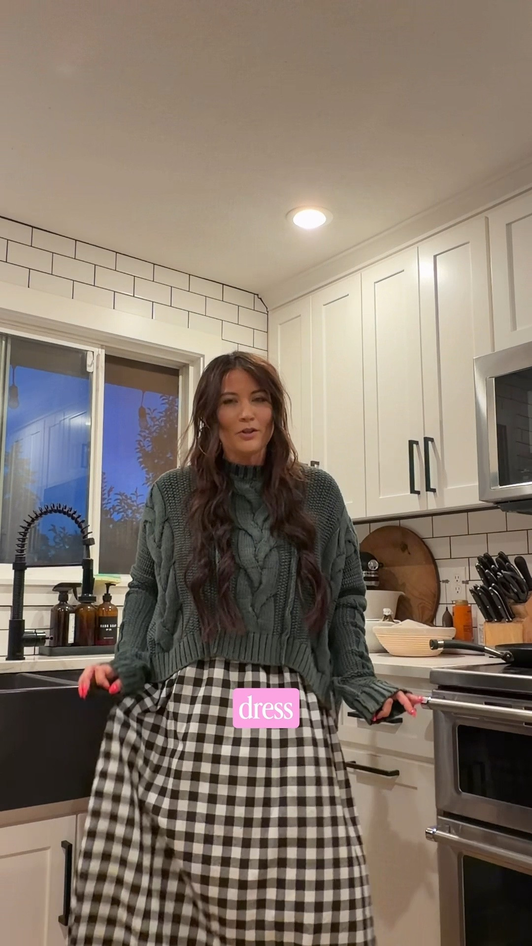 Welcome, 7–5 girlies 🤎 So happy you found me.

If you’re getting up every morning, staring at your closet and thinking “what the hell am I wearing to work today?” — same.

We have to clock in anyway. Might as well have a really good outfit while we do it.