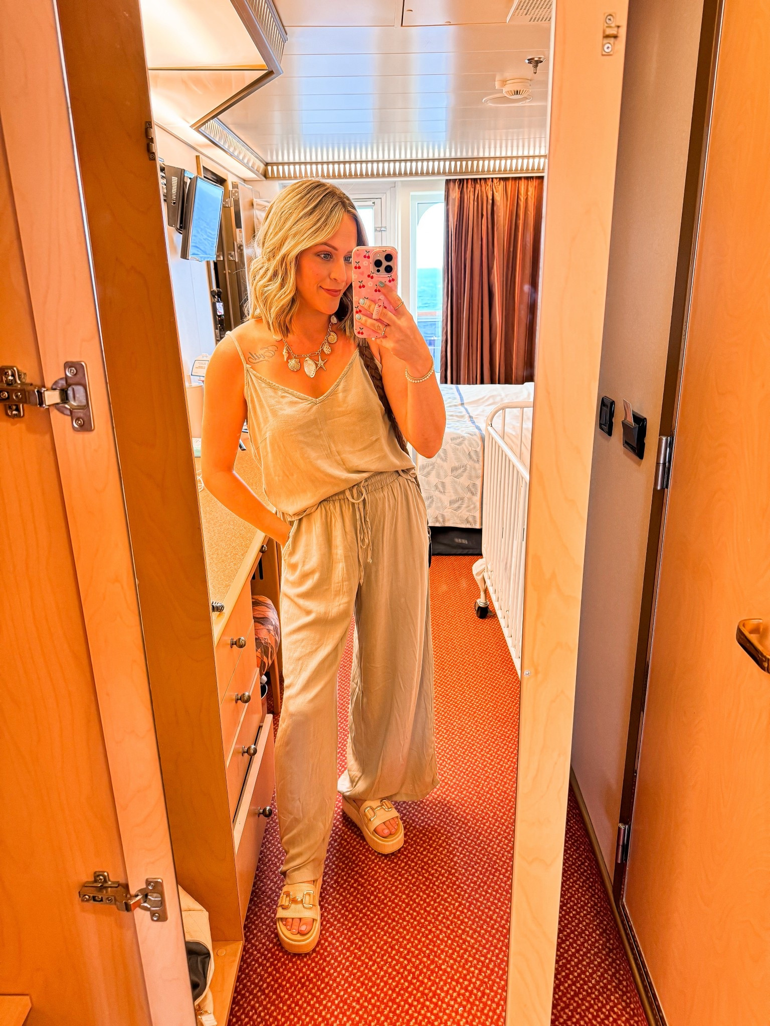 Cruise look 🐚
Wearing size small in set 

#LTKSeasonal #LTKSummerEdit #LTKFindsUnder50