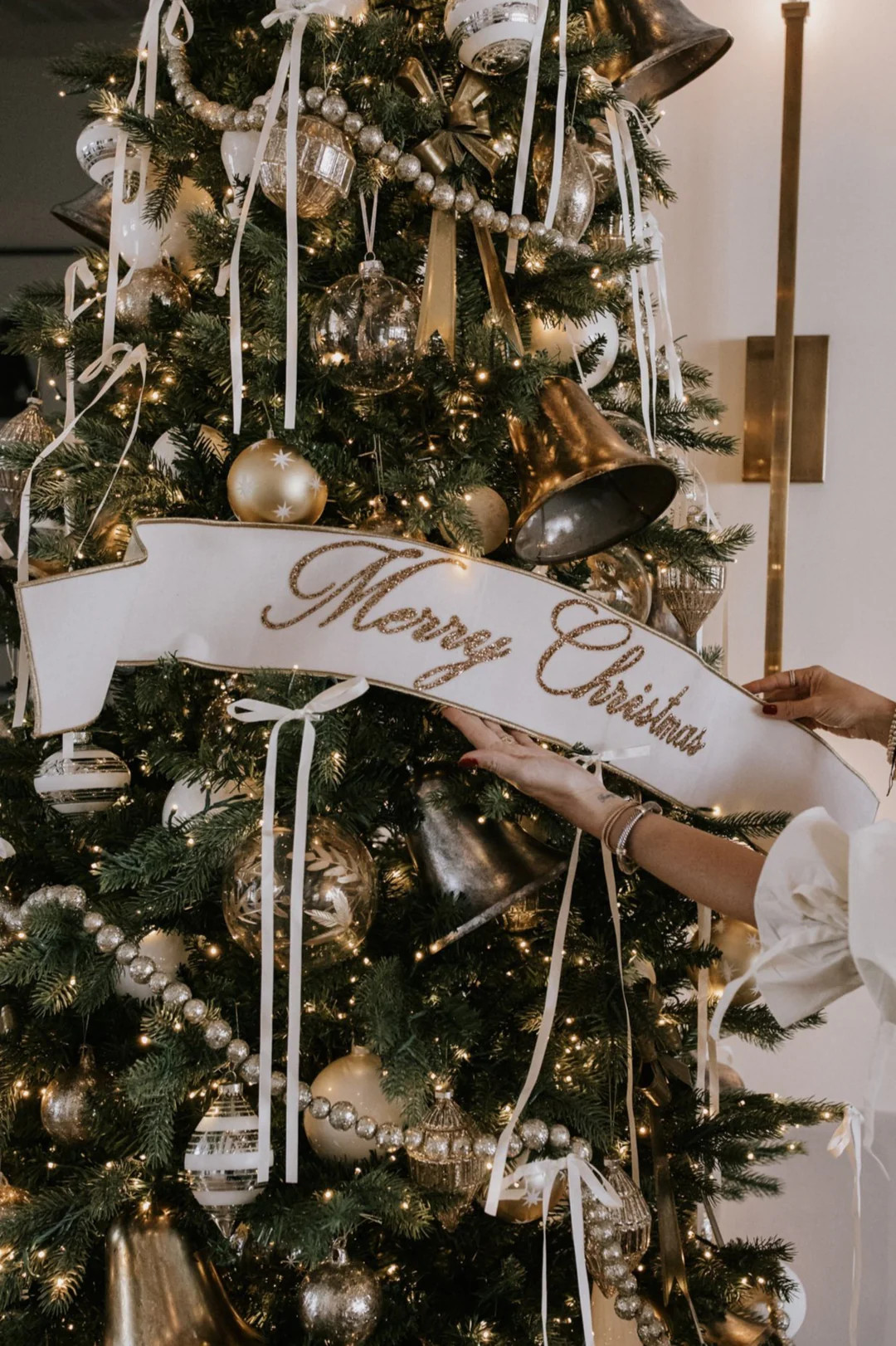 Merry Christmas Banner - 3 Colors | THELIFESTYLEDCO